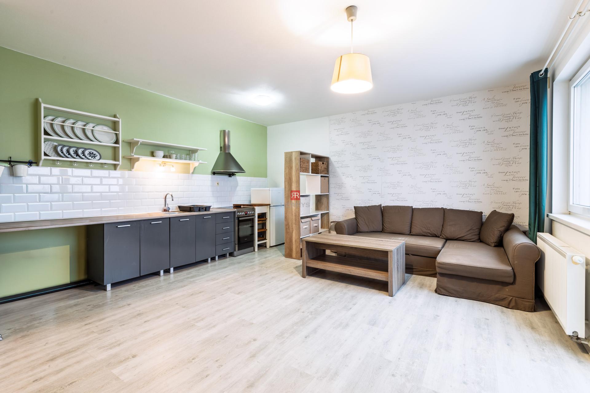 HERRYS - Predaj priestranného 2 izbového bytu v staršej novostavbe