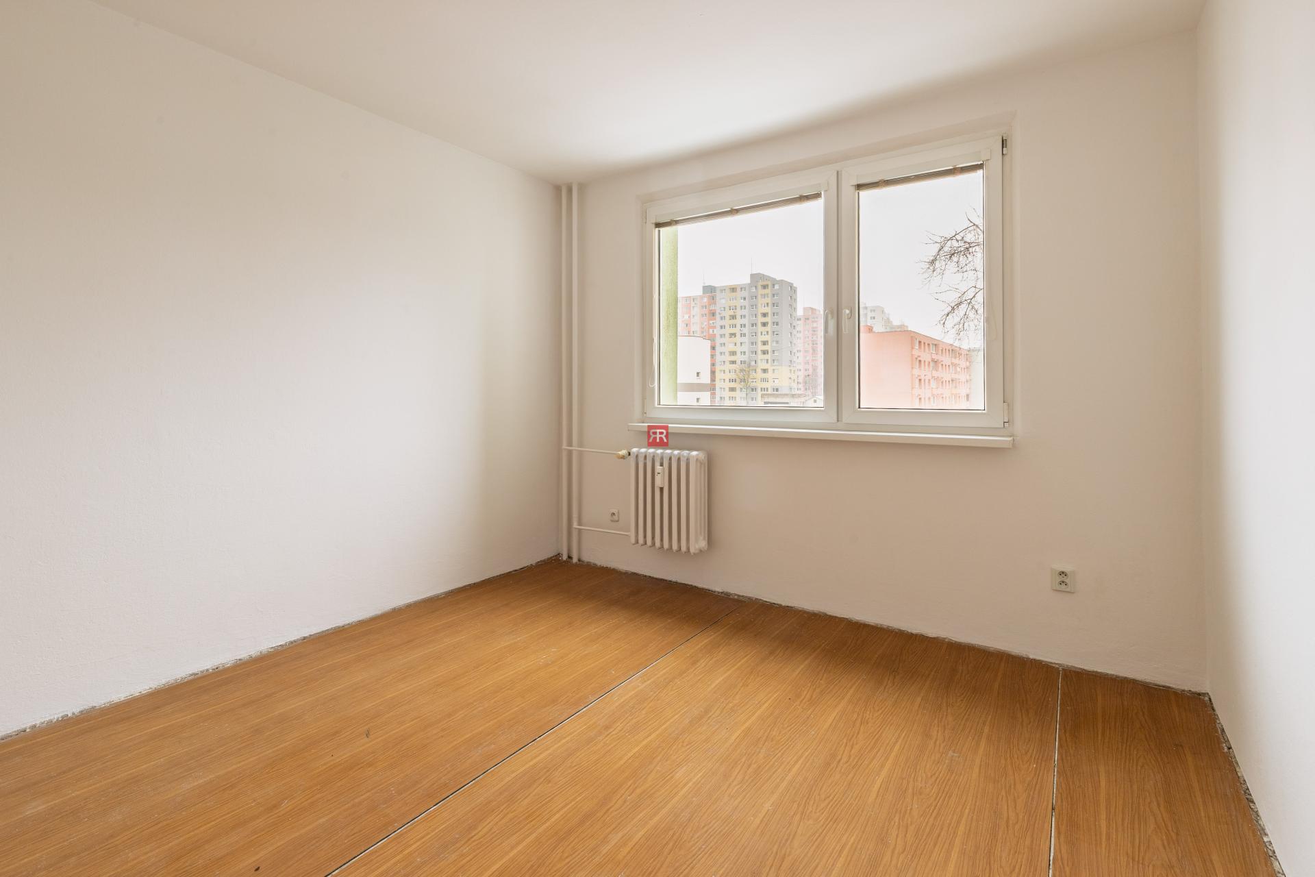 HERRYS - Na predaj priestranný 2 izbový byt s pivnicou na Hronskej ulici v Podunajských Biskupiciach