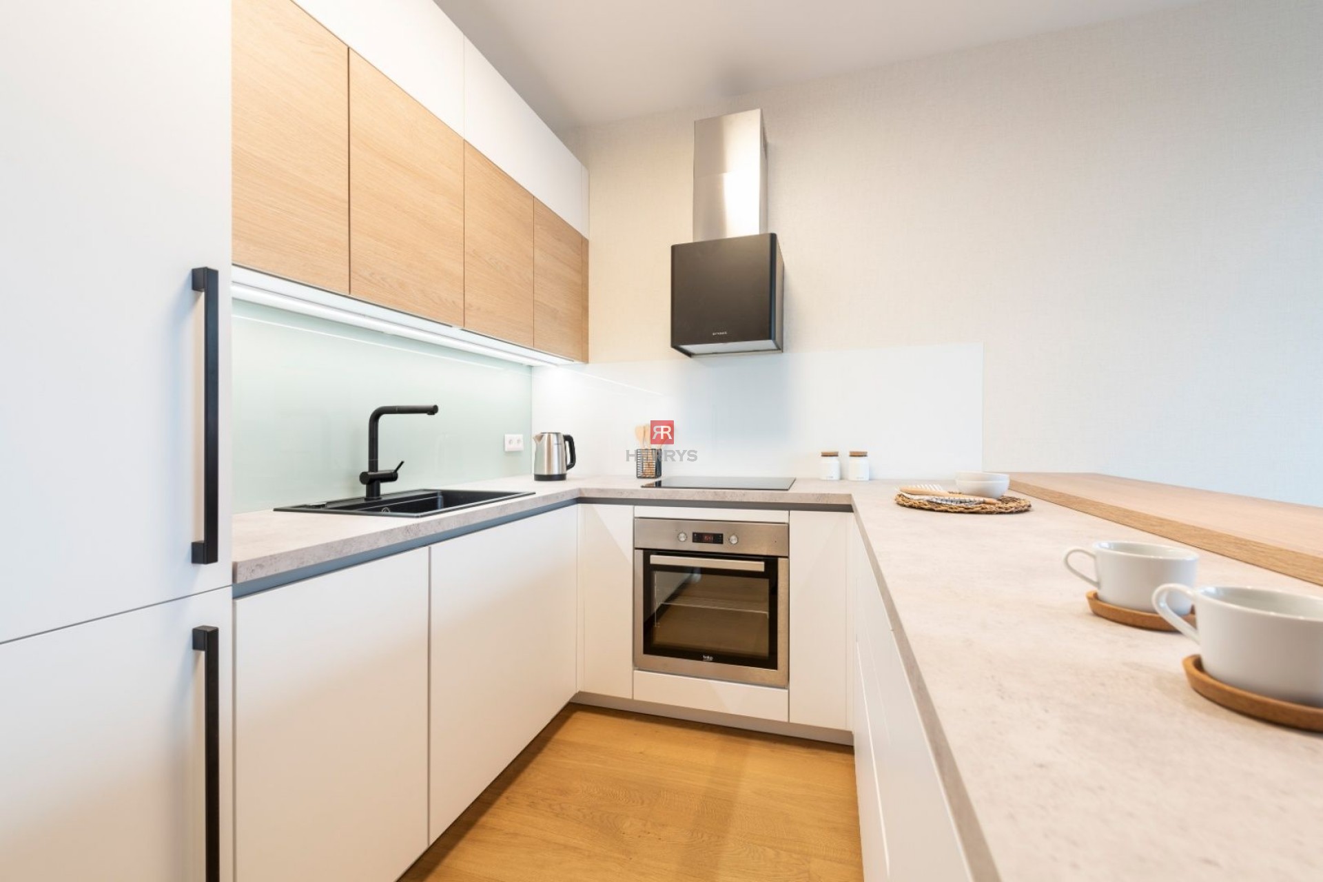 HERRYS-For rent, exclusive 2-room apartment in the new SKY PARK building on the 26th floor with a view of the castle