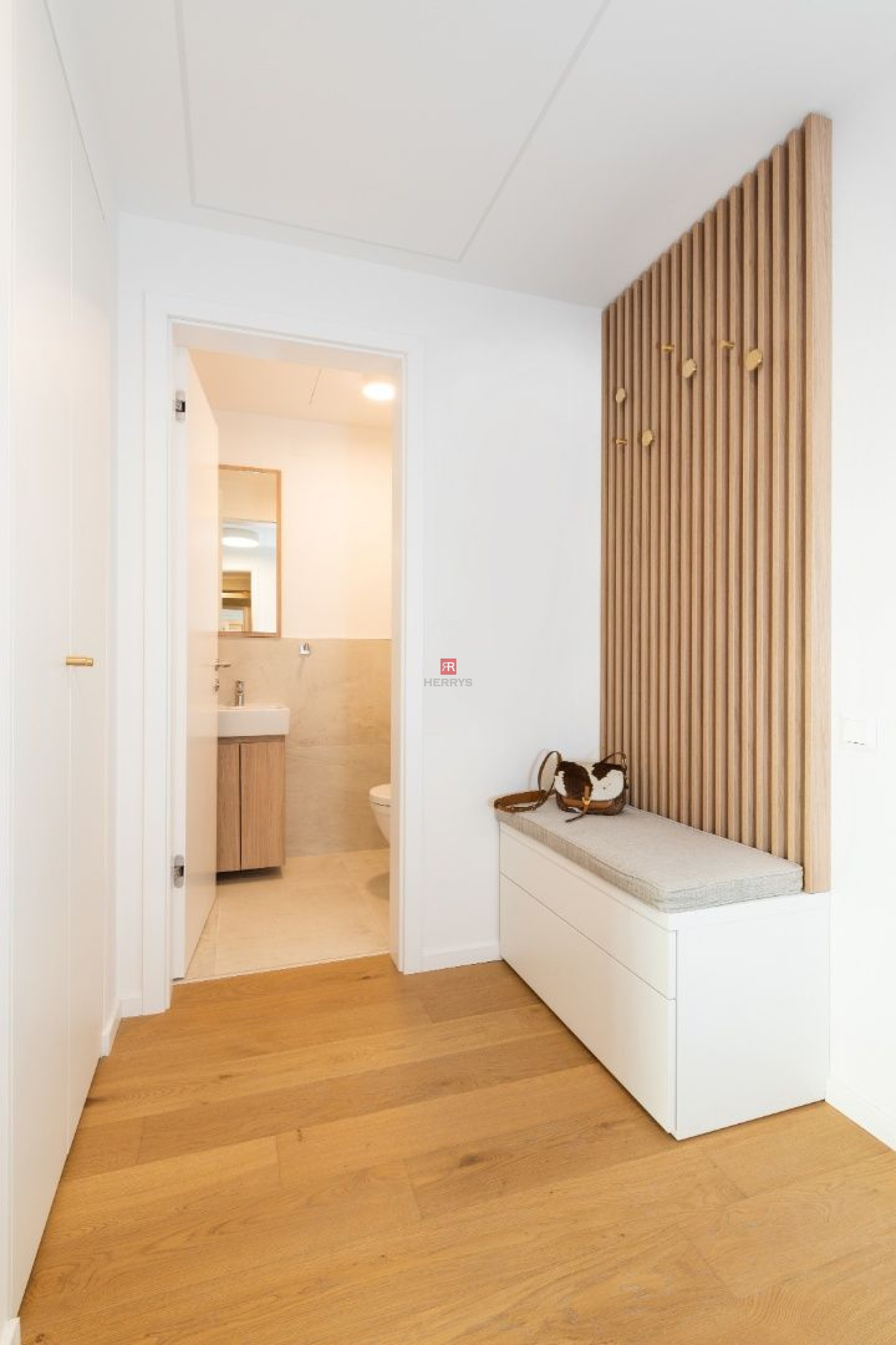 HERRYS-For rent, exclusive 2-room apartment in the new SKY PARK building on the 26th floor with a view of the castle