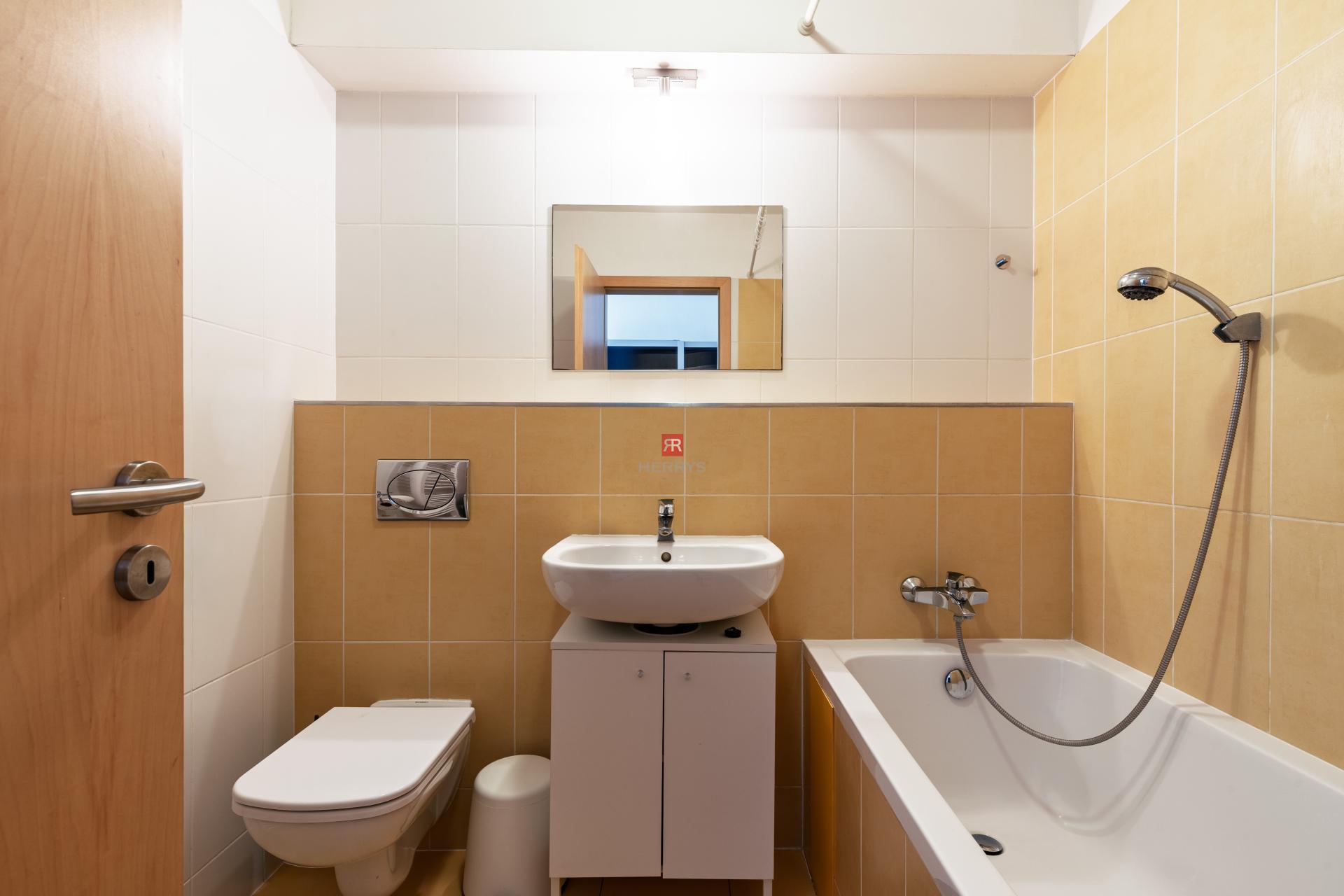 HERRYS - Na predaj 1-izbový byt v projekte III Veže