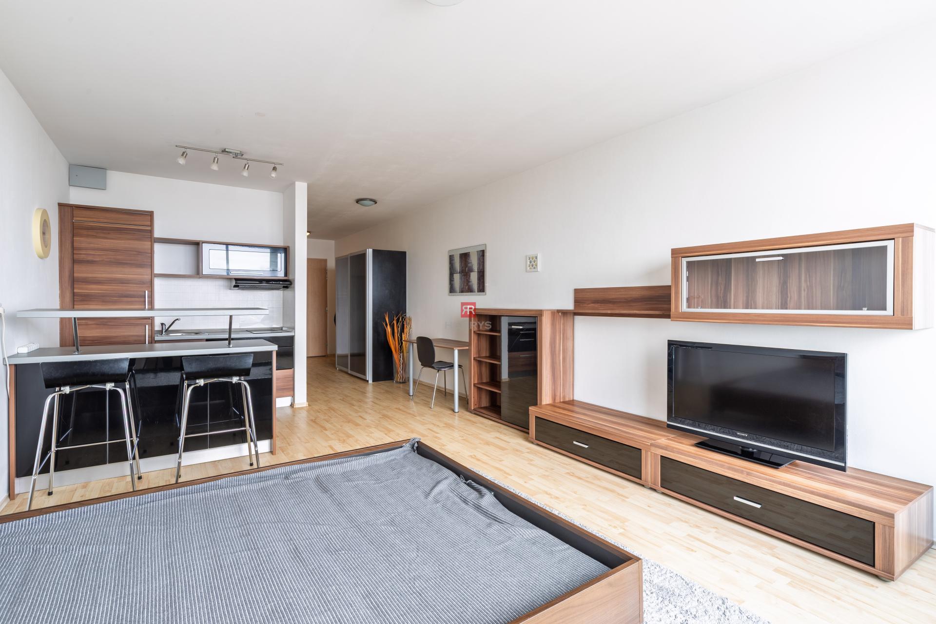 HERRYS - Na predaj 1-izbový byt v projekte III Veže