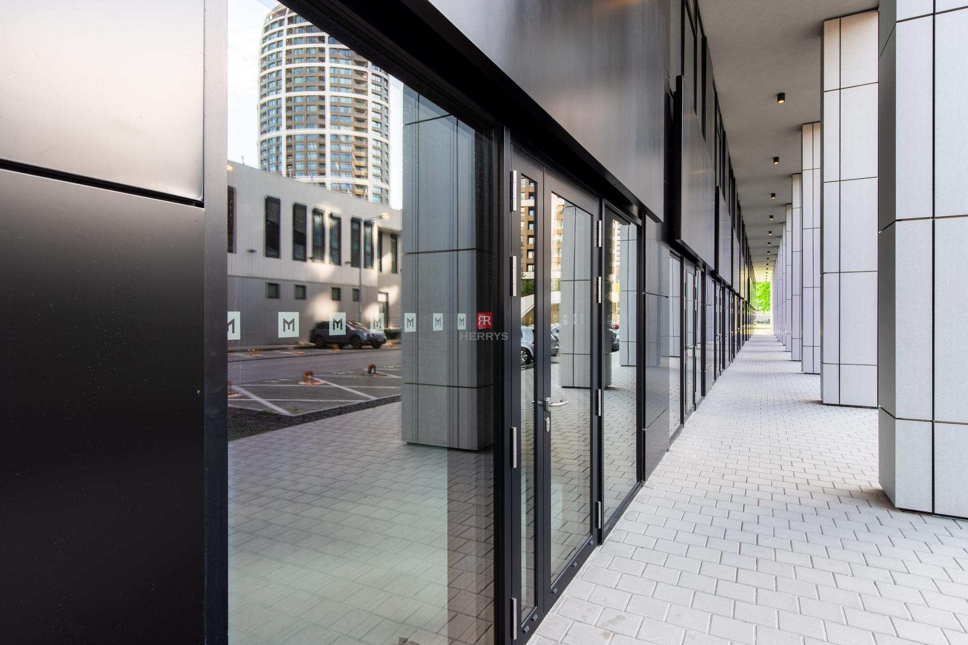 HERRYS - Na prenájom krásny, svetlý, úplne nový 3-izbový zariadený byt v novostavbe Metropolis