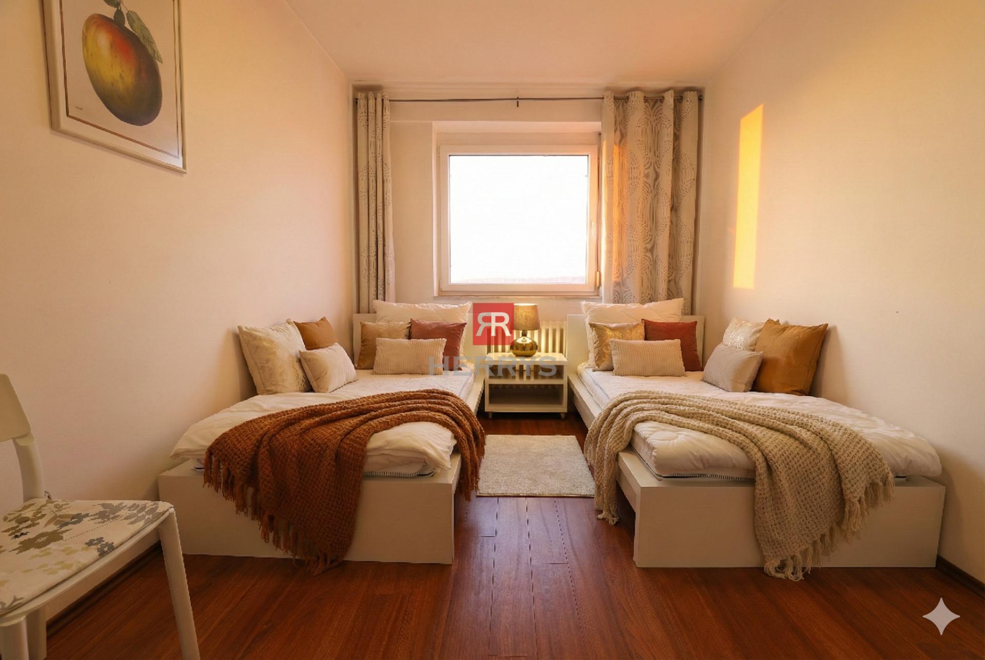 HERRYS - Na prenájom 4-izbový byt na ul. Martinengova v Starom Meste