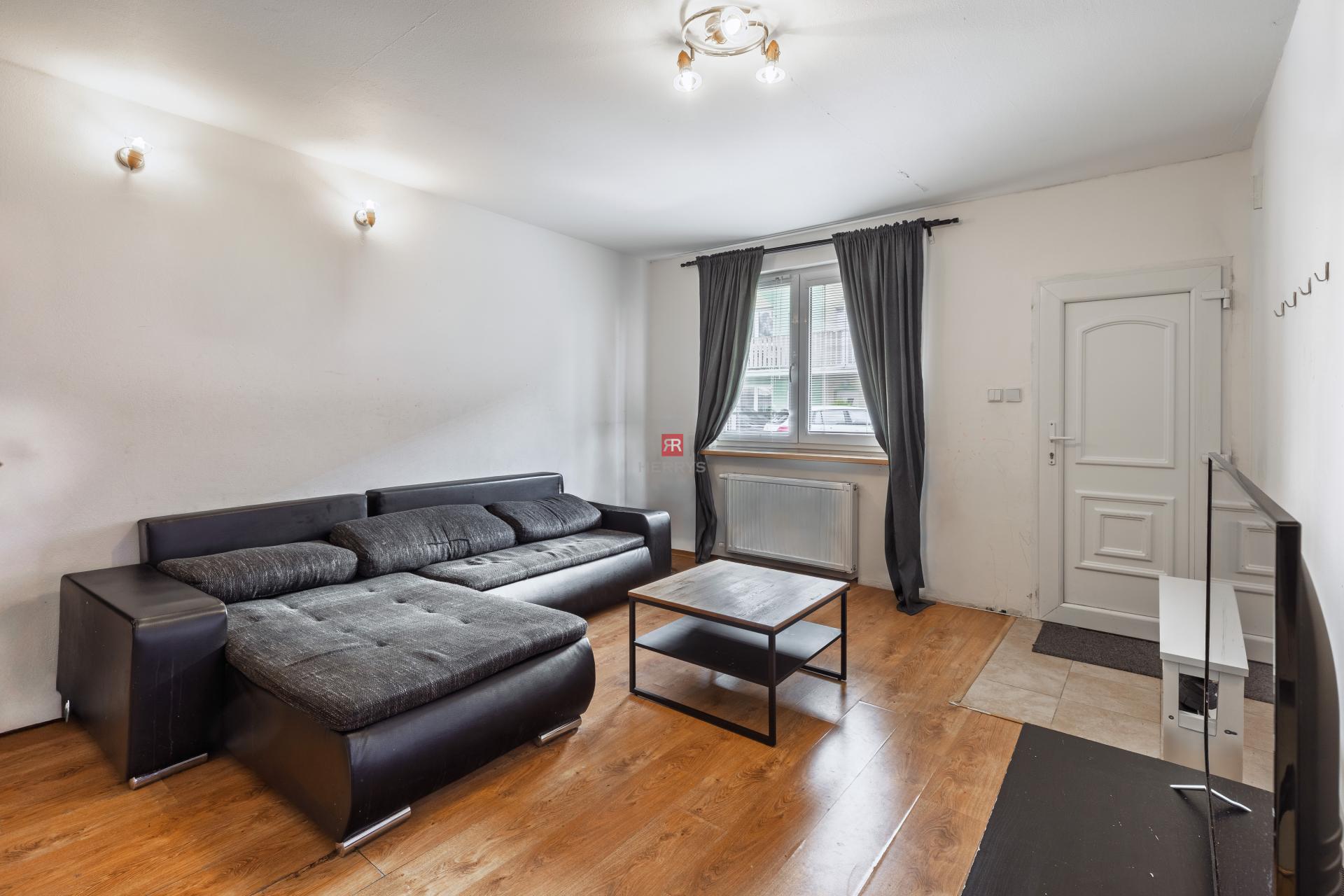 HERRYS - Na predaj 2 izbový byt vo Vrakuni na Stavbárskej ulici, parkingom a terasou(nie Pentagon)