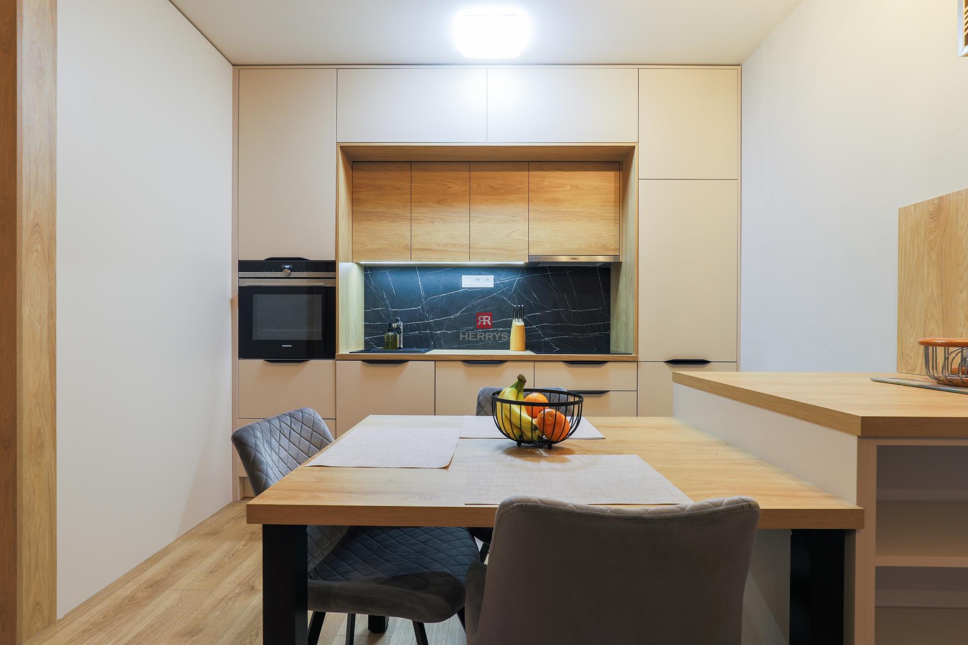 HERRYS- Na prenájom moderný 2 izbový byt v novostavbe BORY Home-Nový Dvor, s parkovaním.