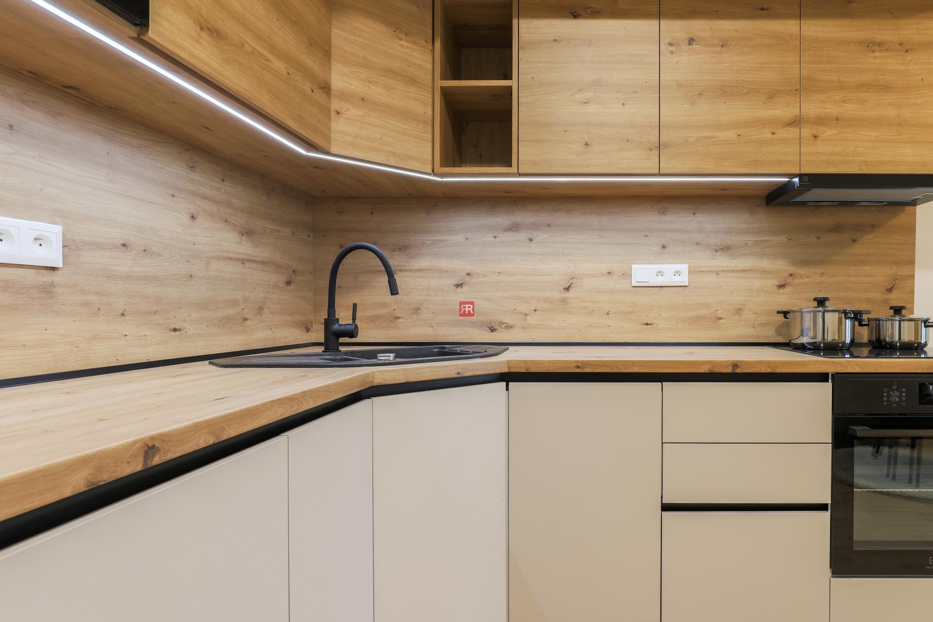 HERRYS ponúka na prenájom moderný a úplne nový 1 izbový byt v prémiovom projekte Metropolis, s parkovacím miestom.&nbsp;