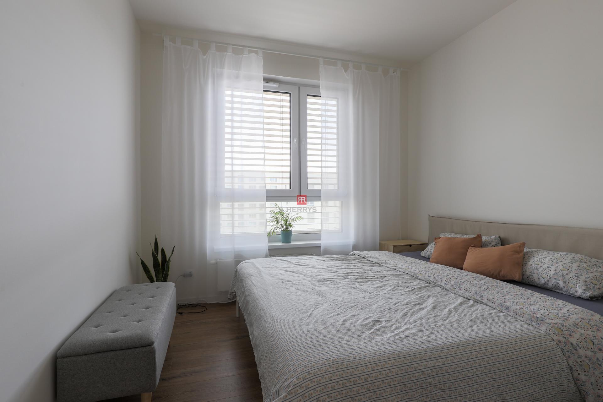 Realitná kancelária HERRYS ponúka na prenájom moderný 3-izbový v obľúbenej lokalite Bory