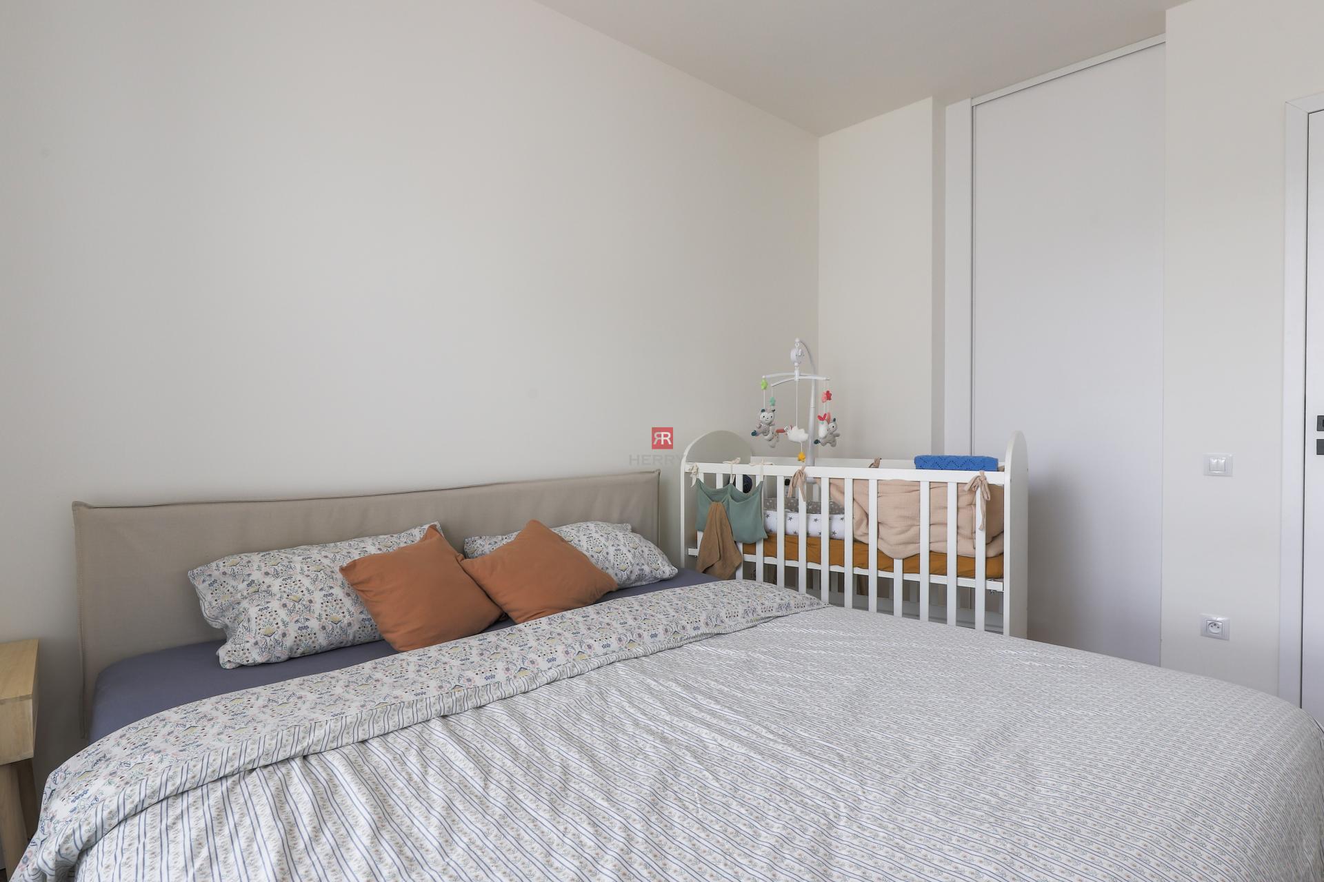 Realitná kancelária HERRYS ponúka na prenájom moderný 3-izbový v obľúbenej lokalite Bory