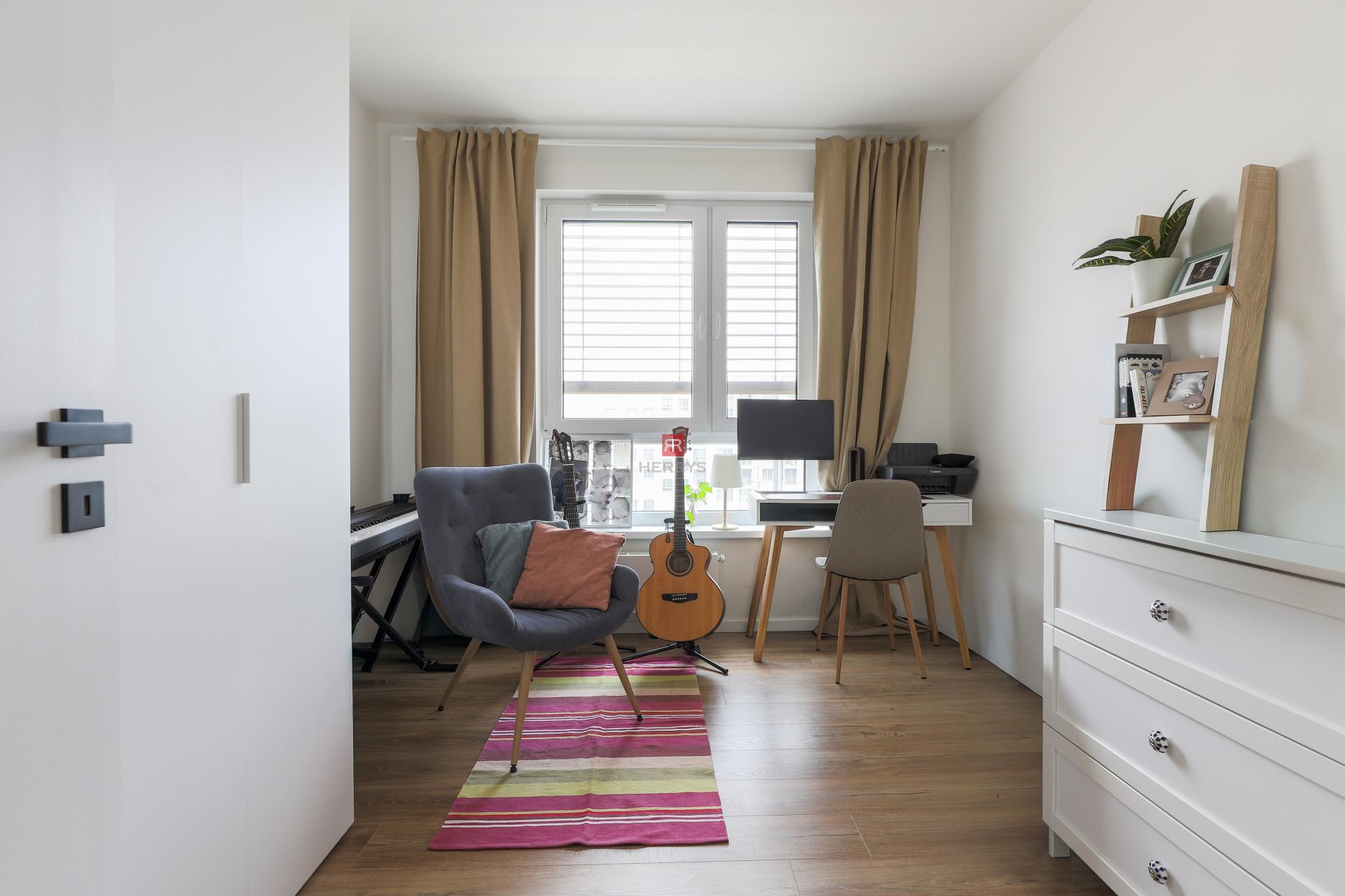 Realitná kancelária HERRYS ponúka na prenájom moderný 3-izbový v obľúbenej lokalite Bory