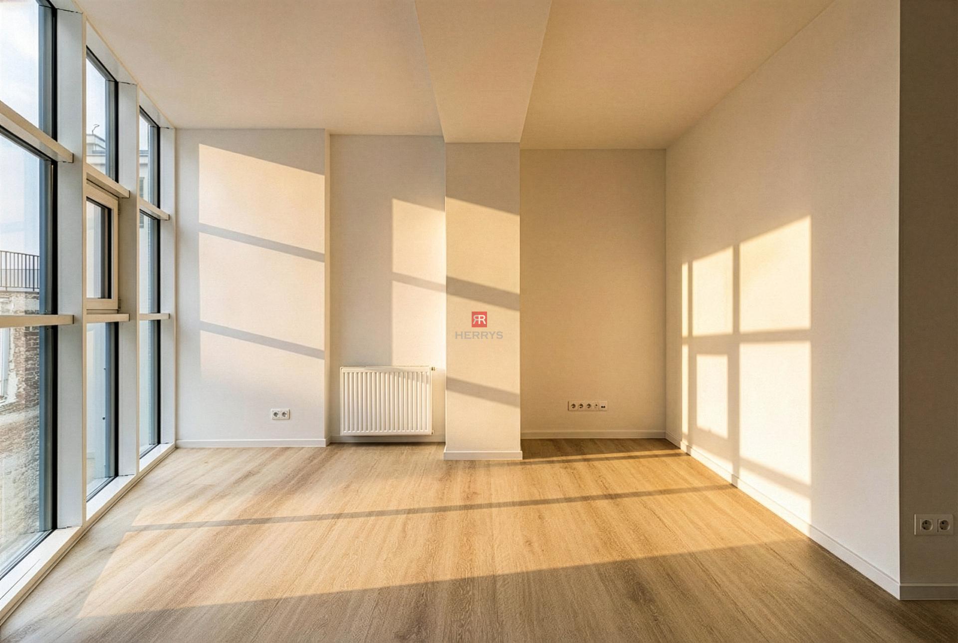 HERRYS – Na predaj 2-izbový apartmán na 4.NP v centre Bratislavy v projekte UNO Poštová Residence