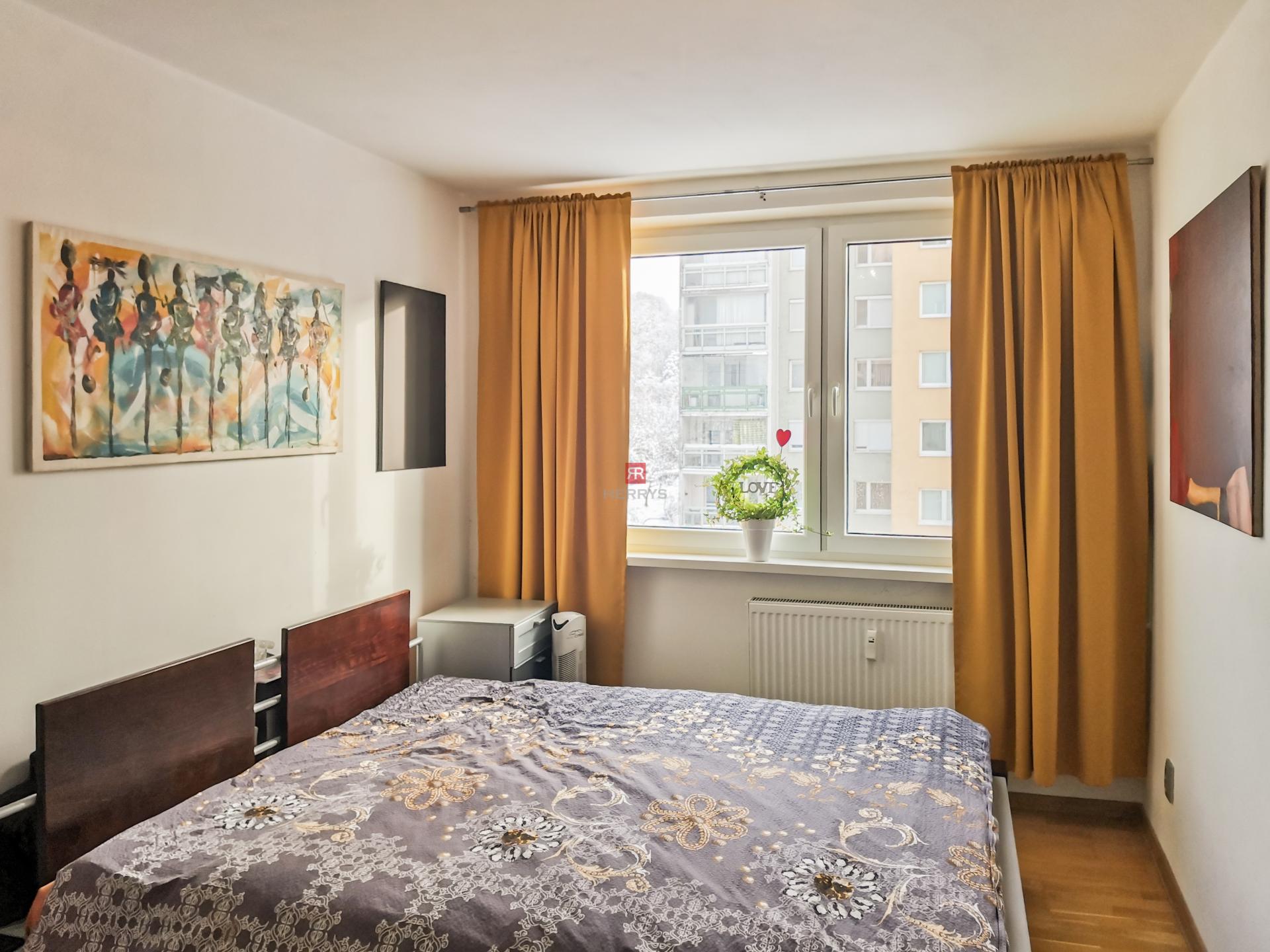 HERRYS - Na prenájom priestranný 3 izbový byt v obľúbenej lokalite Kramáre, Rozvodná ulica