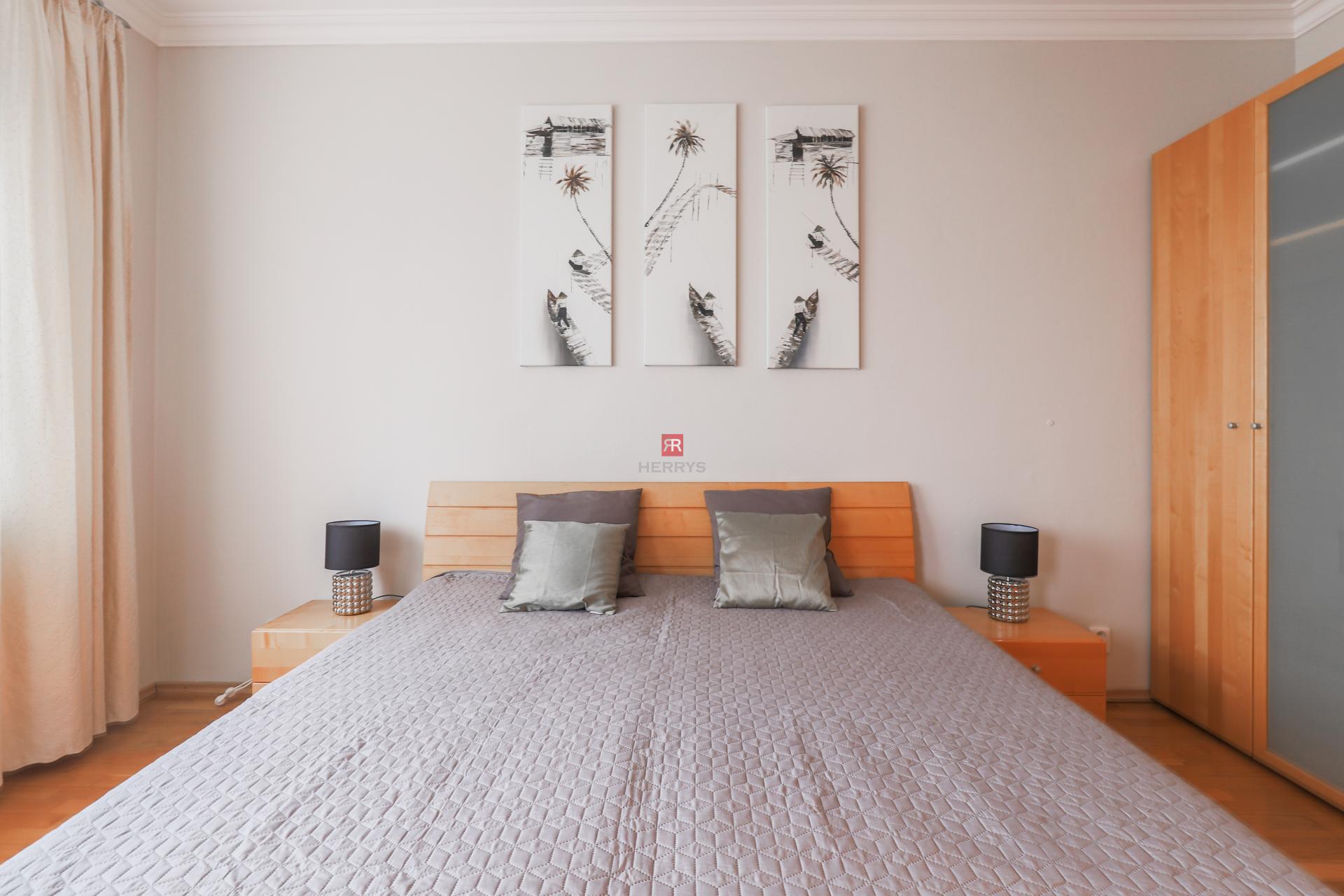 HERRYS - Na prenájom elegantný a priestranný 3 izbový byt na Ďatelinovej ulici, pri OC Retro