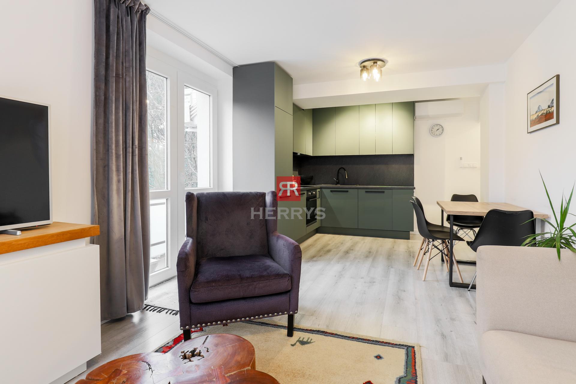 HERRYS - Na prenájom štýlový 3 izbový byt v širšom centre mesta, Ovručská ulica