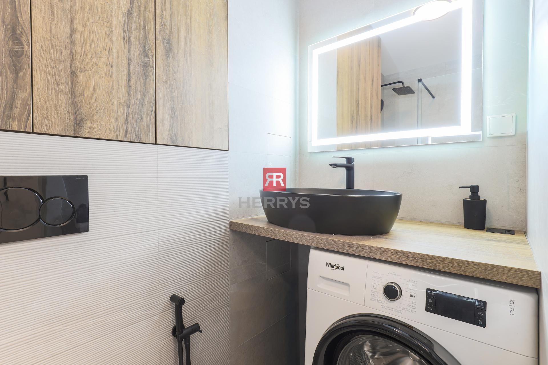 HERRYS - Na prenájom štýlový 3 izbový byt v širšom centre mesta, Ovručská ulica