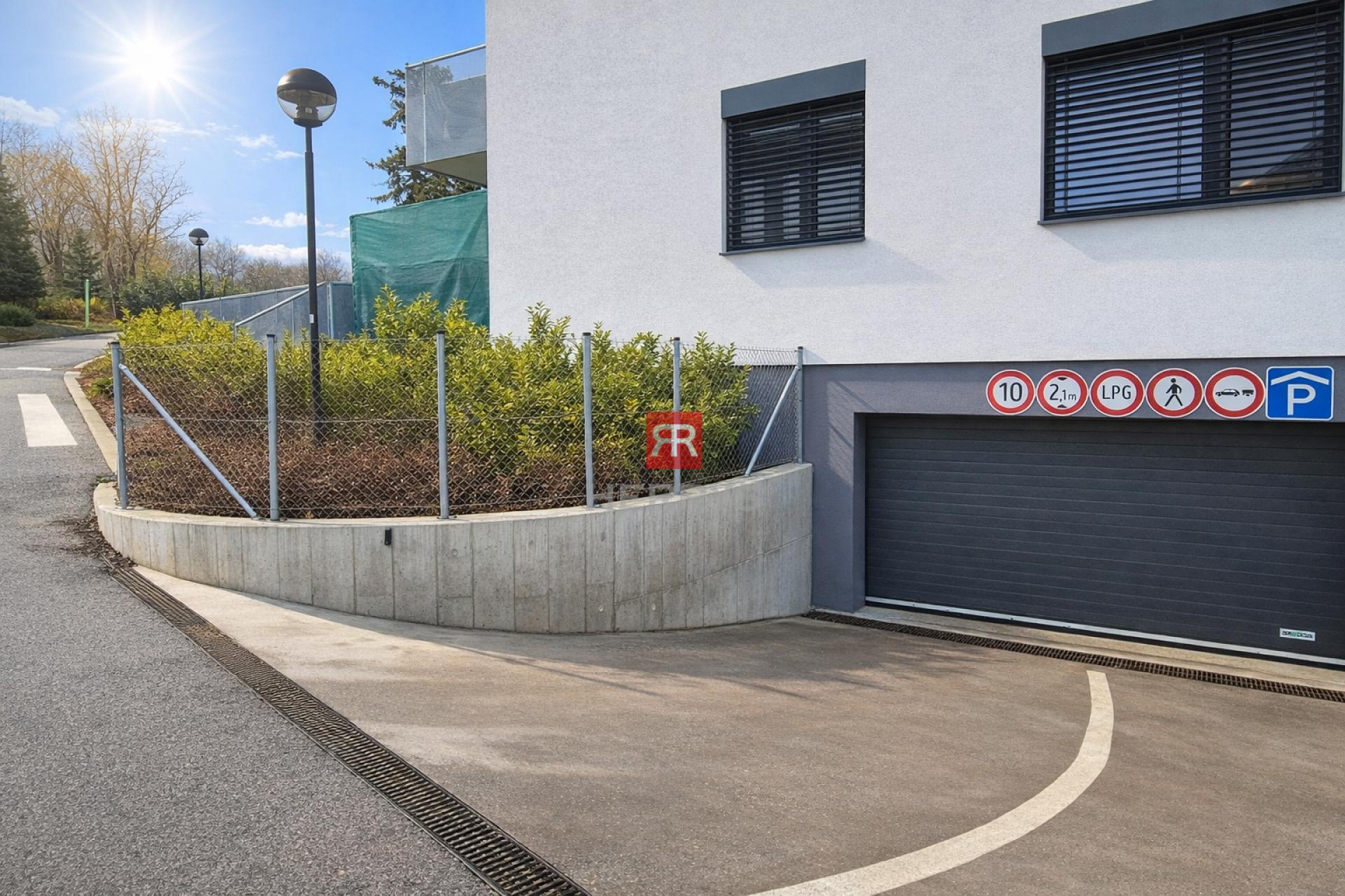 HERRYS - Na predaj garážové státie v rezidenčnom projekte POD VINICOU