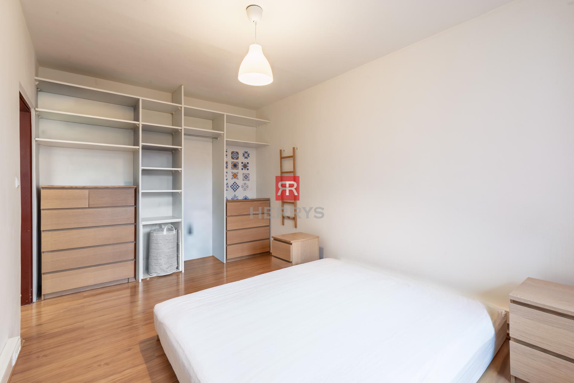 HERRYS - Na predaj 2-izbový byt v blízkosti Račianskeho mýta s možnosťou prerobenia na 3 izbový