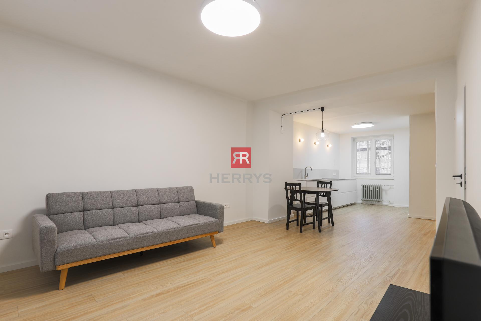 HERRYS – Na predaj 2-izbový byt po kompletnej rekonštrukcii v Starom Meste&nbsp;