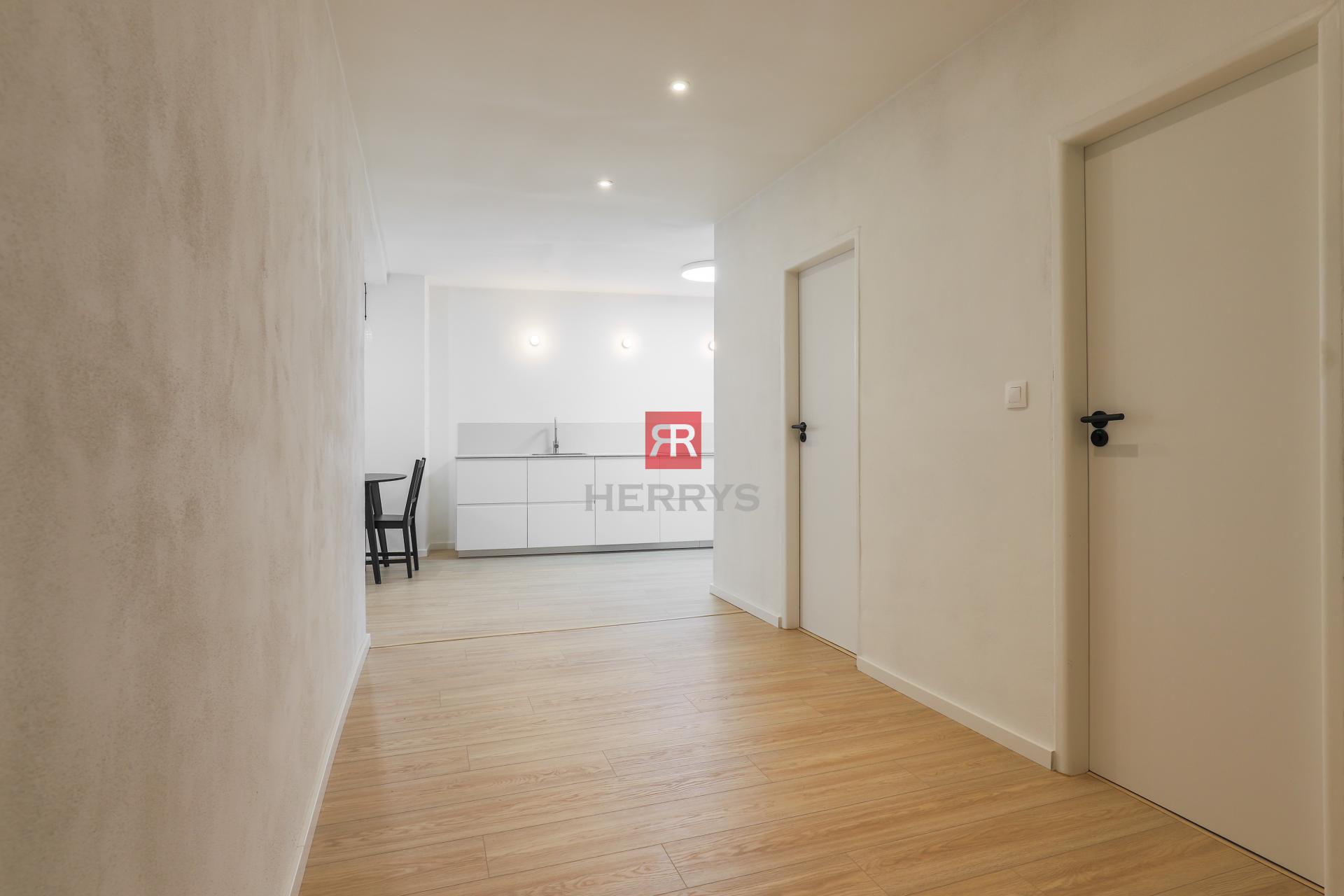 HERRYS – Na predaj 2-izbový byt po kompletnej rekonštrukcii v Starom Meste&nbsp;