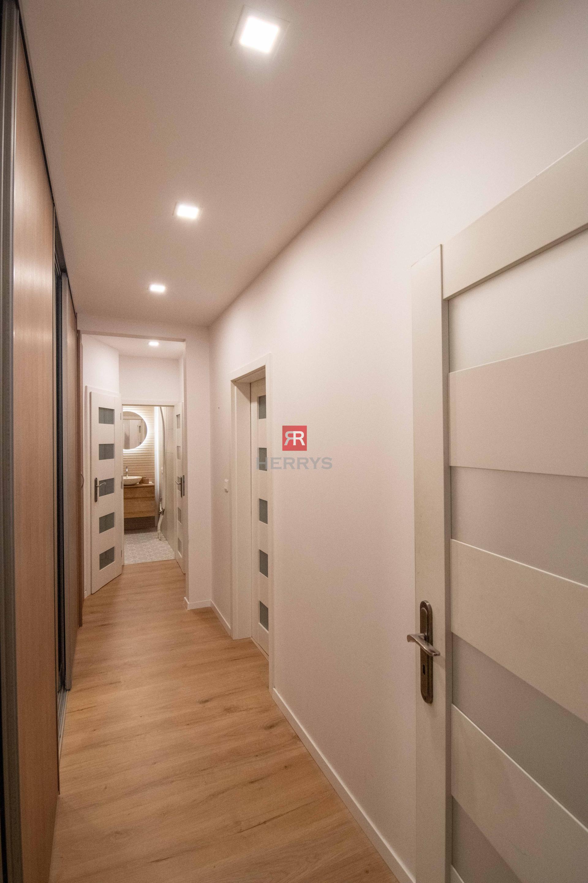 HERRYS - Na prenájom kompletne zariadený 3 izbový byt v Ružinove