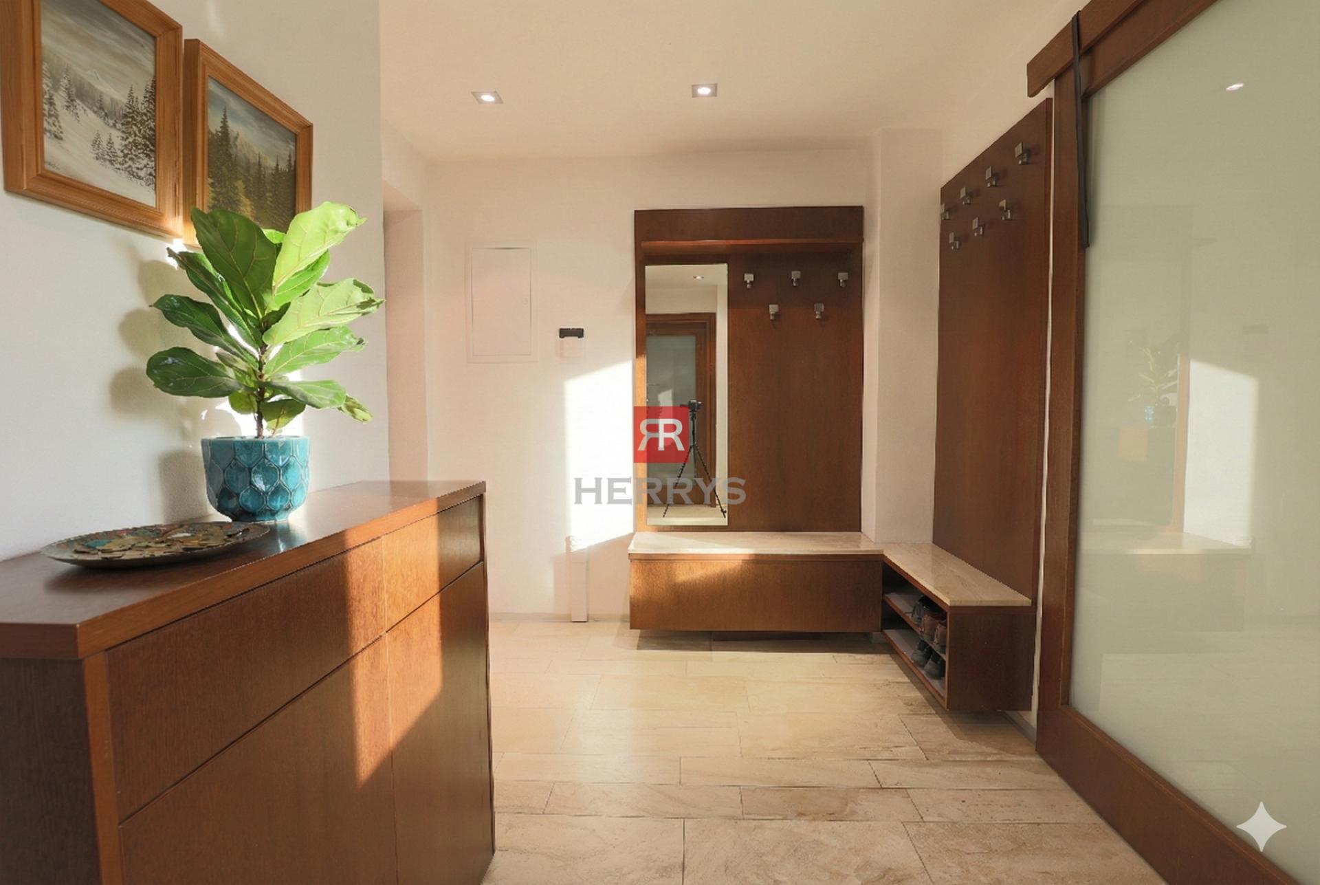 HERRYS - Na prenájom rodinný dom vo Vajnoroch