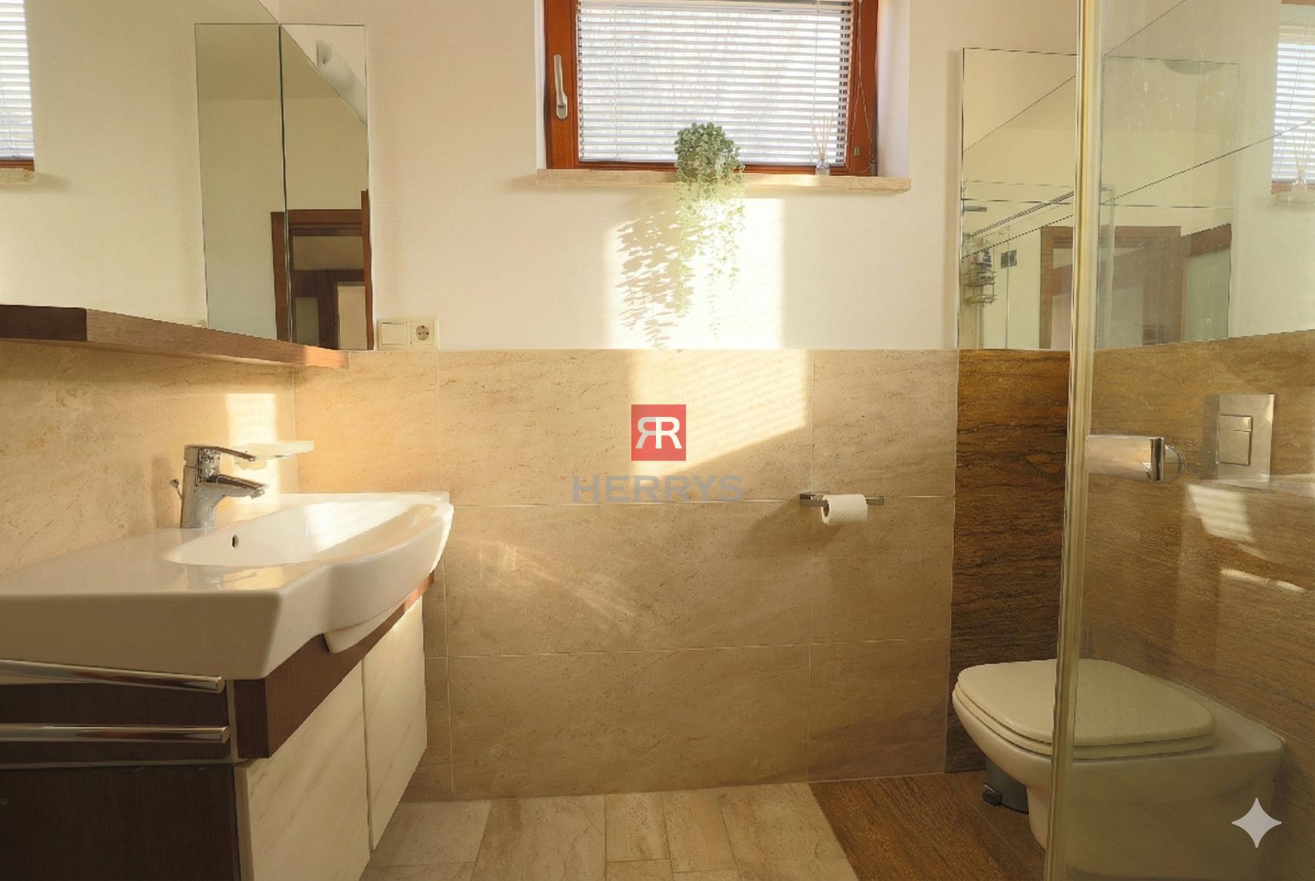 HERRYS - Na prenájom rodinný dom vo Vajnoroch