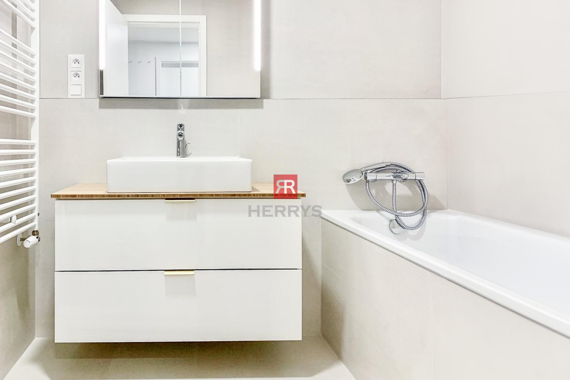 HERRYS - Na prenájom štýlový 2 izbový byt na lukratívnej adrese, SKYPARK by Zaha Hadid