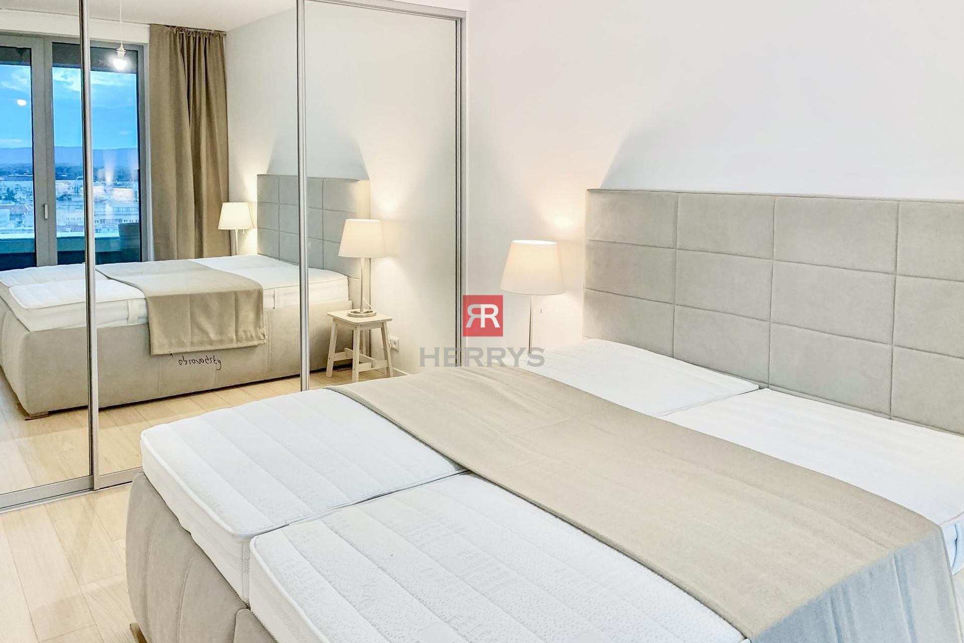 HERRYS - Na prenájom štýlový 2 izbový byt na lukratívnej adrese, SKYPARK by Zaha Hadid