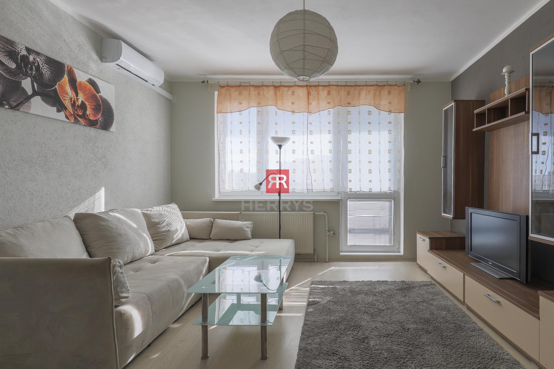 HERRYS- Na prenájom zariadený 2 izbový byt na Gessayovej ulici, v Petržalke