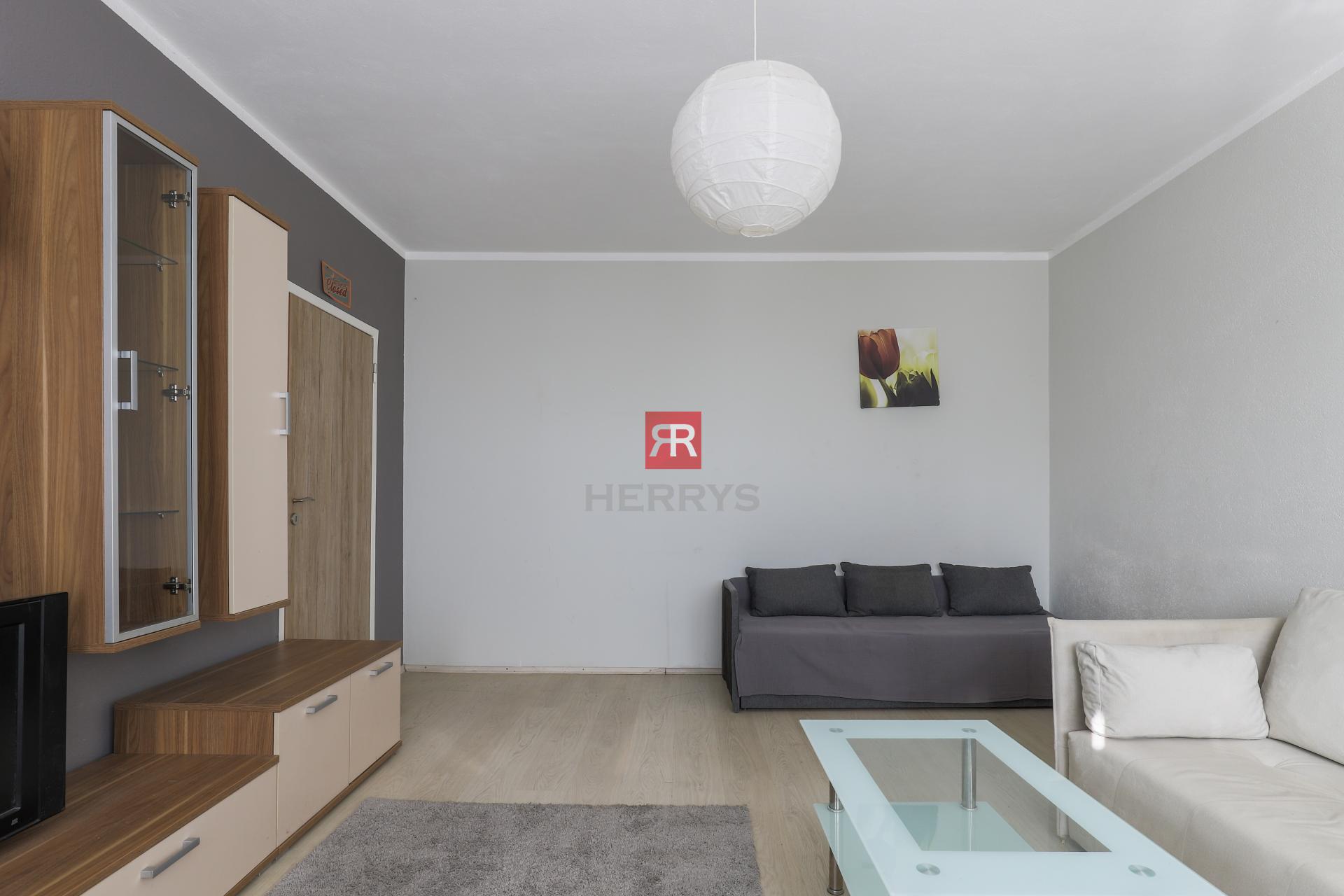 HERRYS- Na prenájom zariadený 2 izbový byt na Gessayovej ulici, v Petržalke