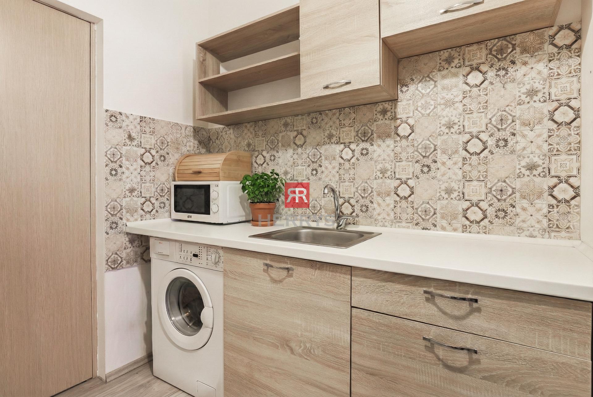 HERRYS - Cozy 1-room apartment for rent in an excellent location, Nám. Hraničiarov