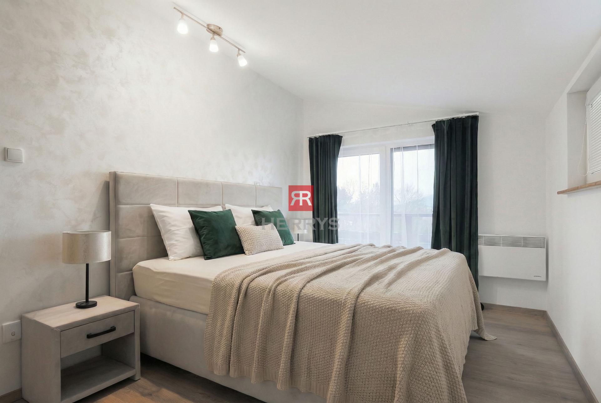 HERRYS – Na prenájom štýlový dom s krásnym pozemkom a výhľadom na hrad Devín