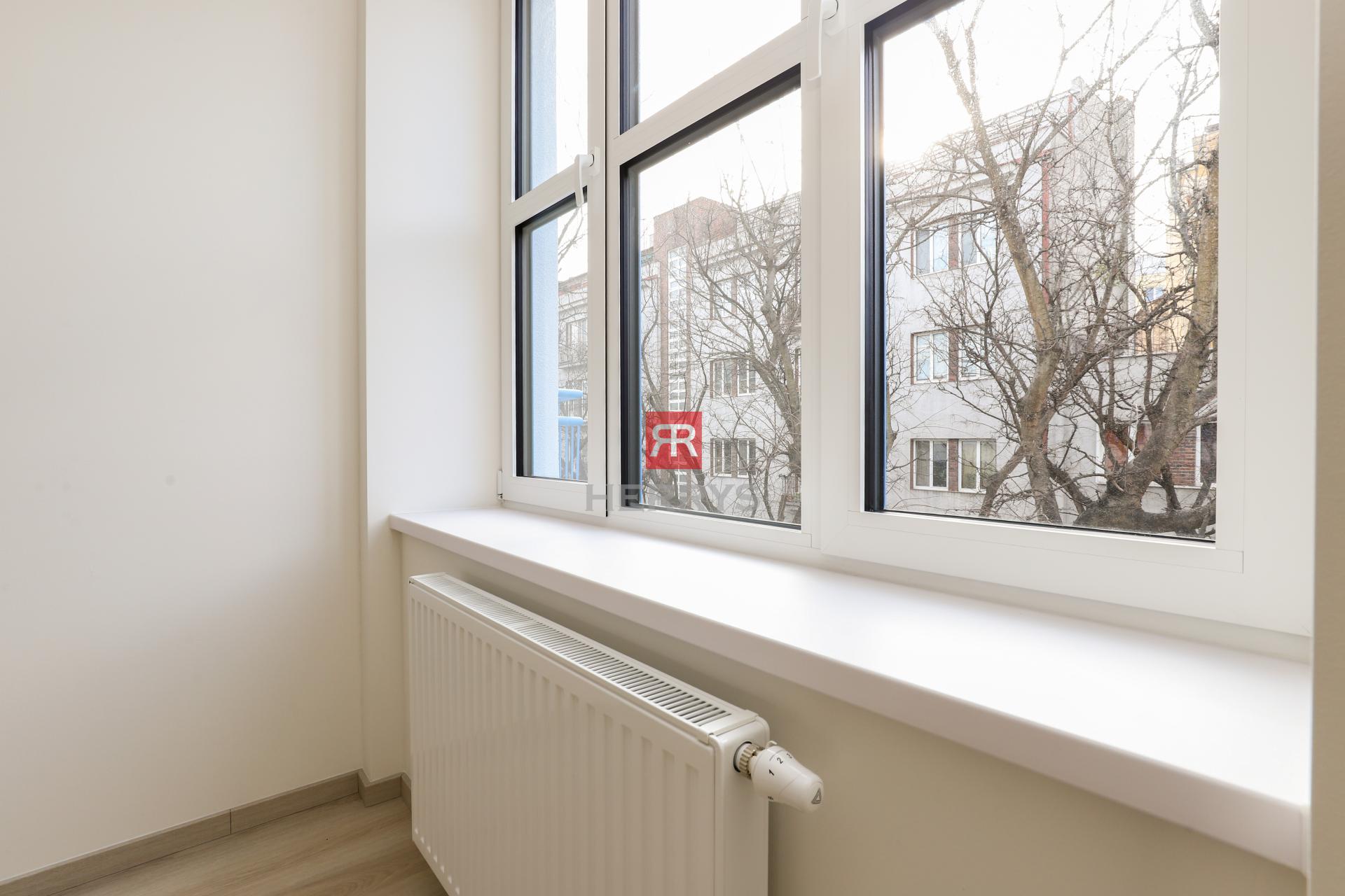 HERRYS – Na predaj atraktívny 1-izbový apartmán v&nbsp;centre, v pamiatkovej budove UNO Poštová Residence