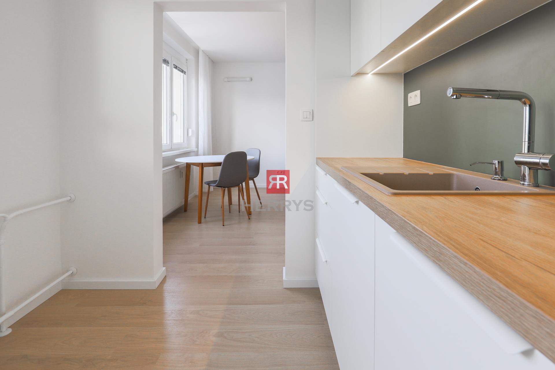 HERRYS - Na prenájom 2-izbový byt po kompletnej rekonštrukcii, Sibírska ulica