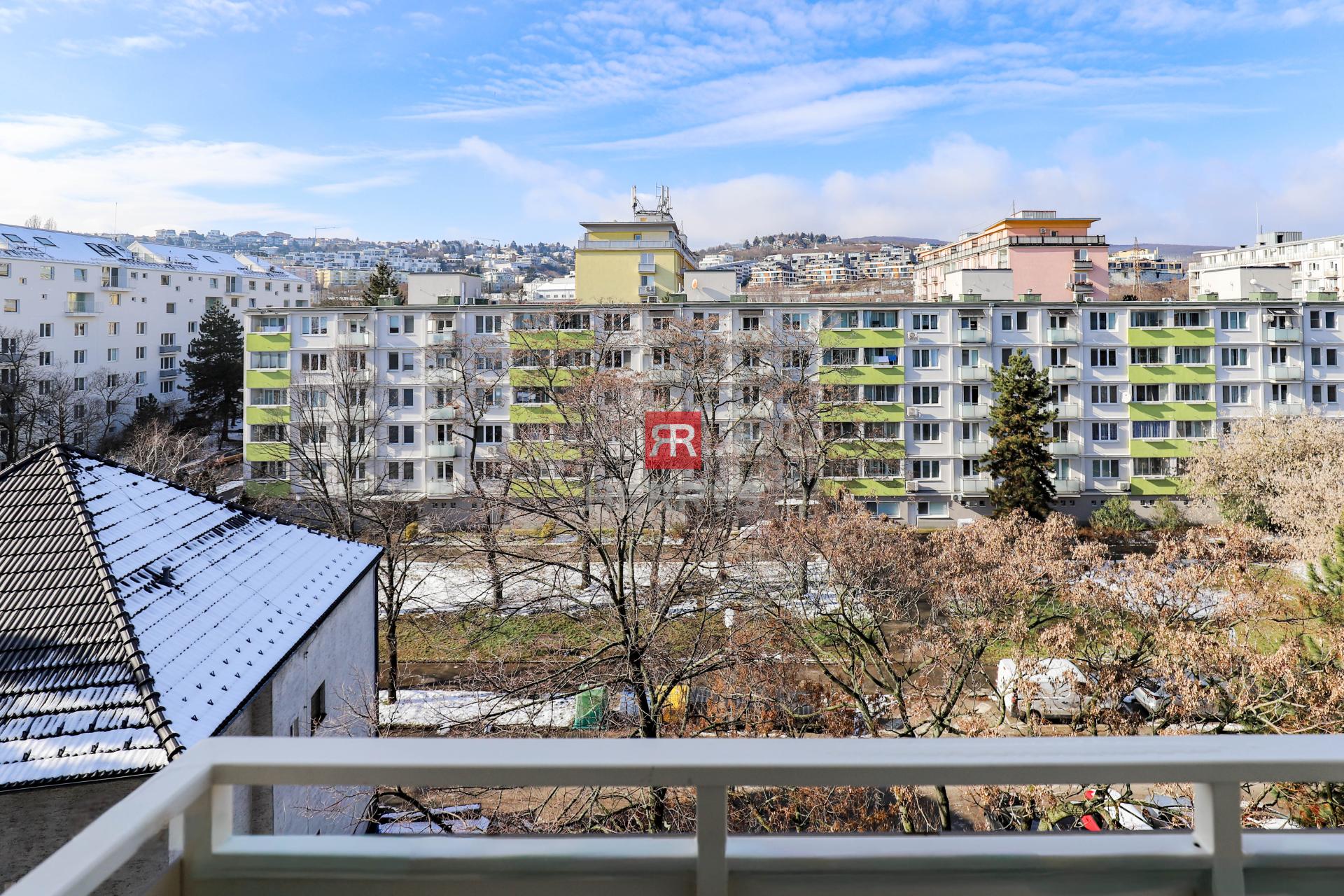 HERRYS - Na prenájom 2-izbový byt po kompletnej rekonštrukcii, Sibírska ulica