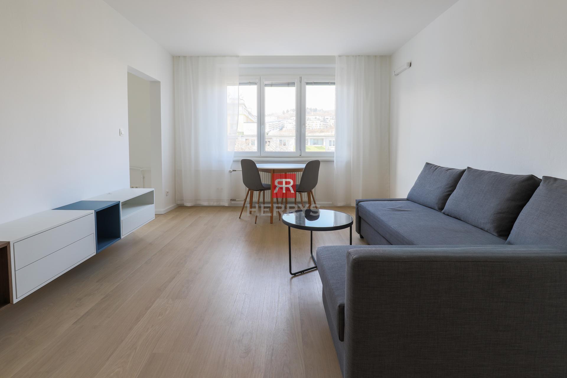 HERRYS - Na prenájom 2-izbový byt po kompletnej rekonštrukcii, Sibírska ulica