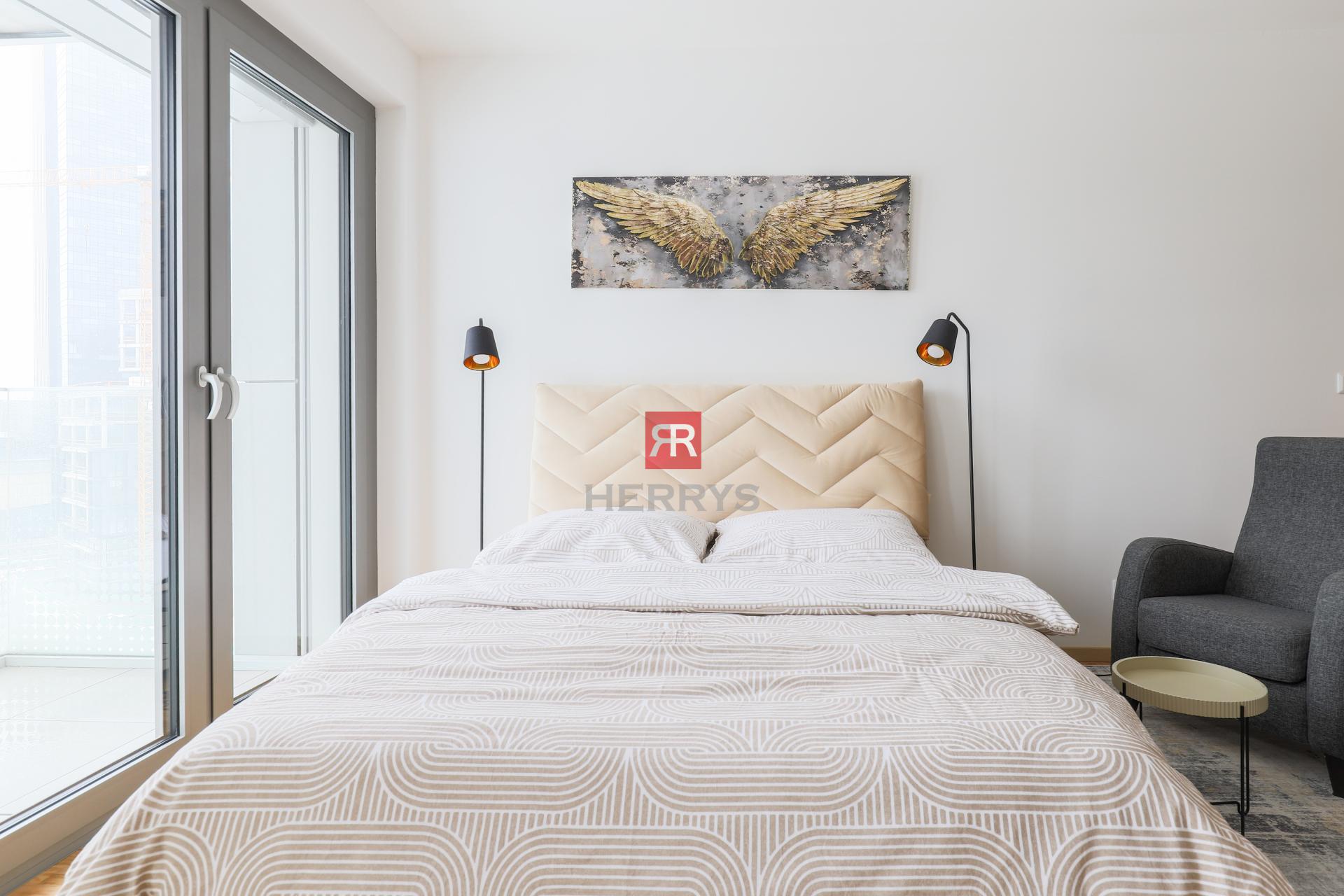 HERRYS - Prenájom moderný 1 izbový byt v prémiovom projekte Metropolis, s parkovacím miestom.&nbsp;