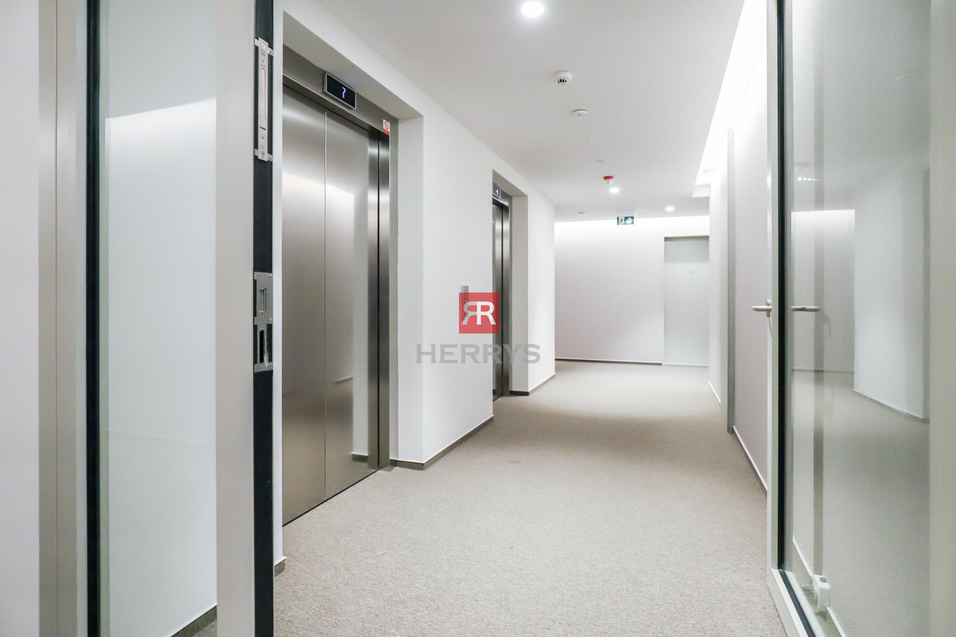 HERRYS - Na prenájom exkluzívny moderný 2 izbový byt s parkovaním v novostavbe LIGET