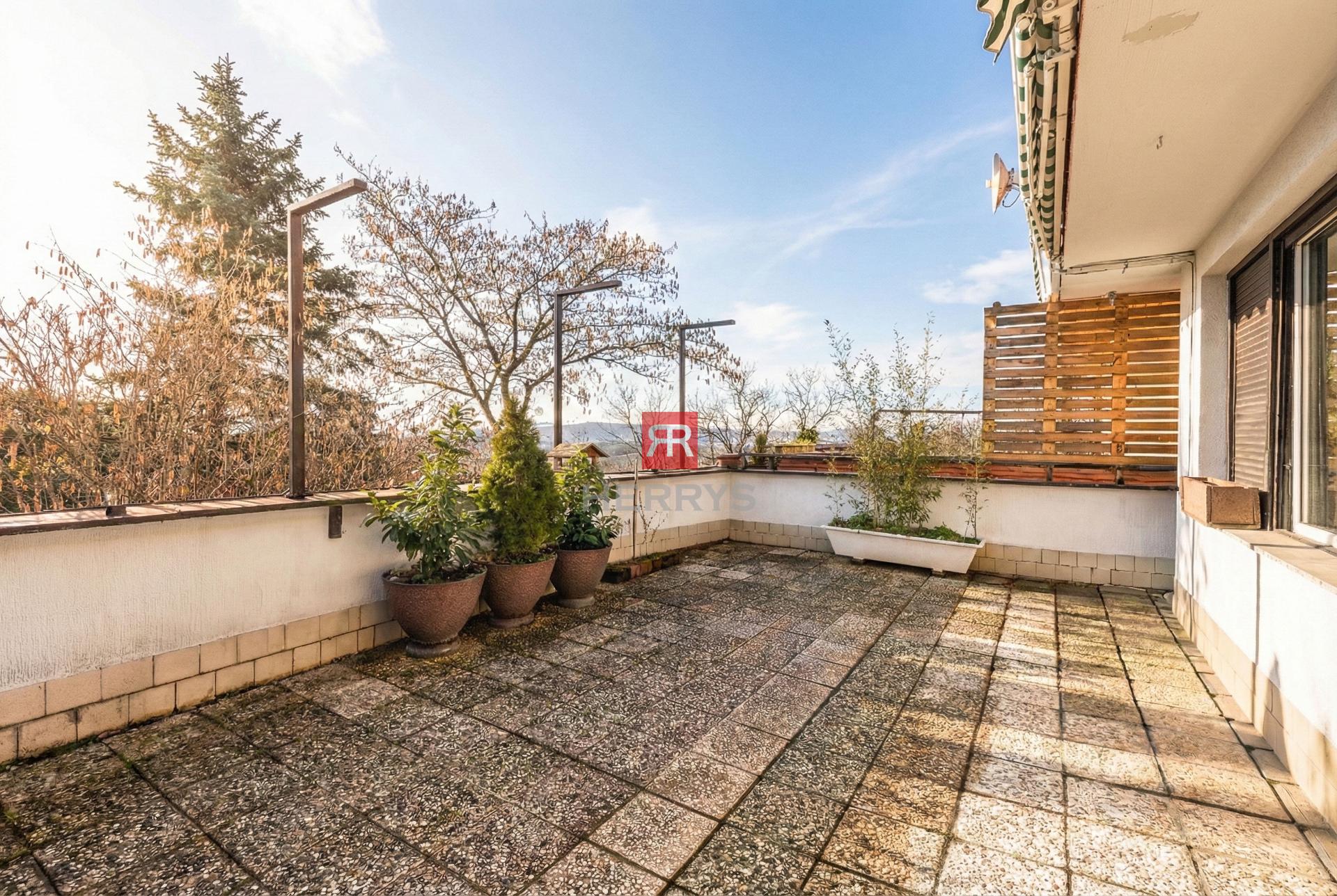 HERRYS - Na predaj priestranný 2 izbový byt v lukratívnej lokalite Staré Mesto