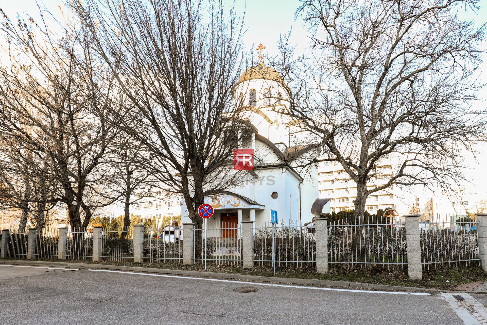 HERRYS - Na prenájom krásny svetlý a priestranný 2-izbový byt vo výbornej lokalite BA – Nové Mesto.