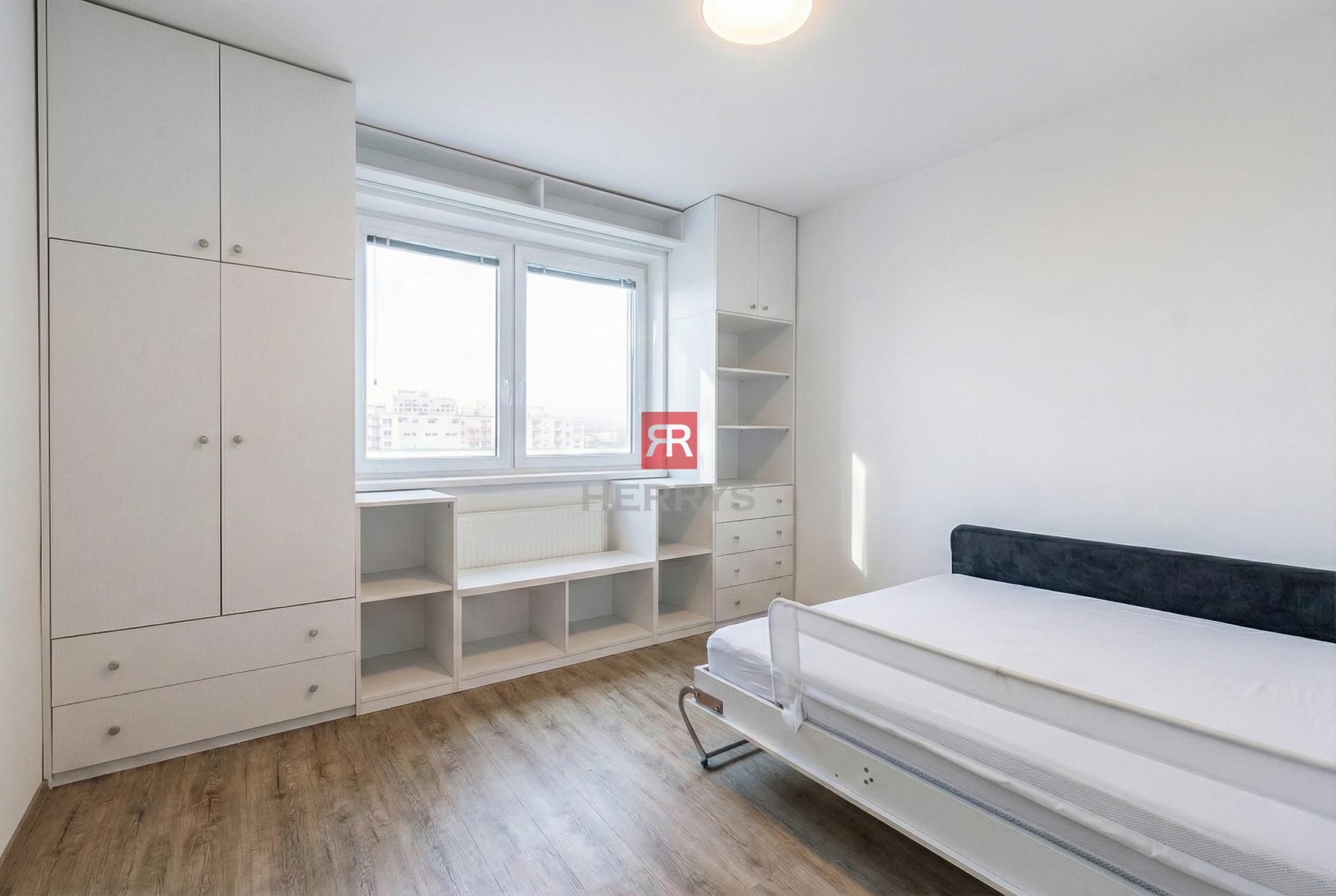 HERRYS - 4-room apartment with large roof terrace for sale in the new MIKO building