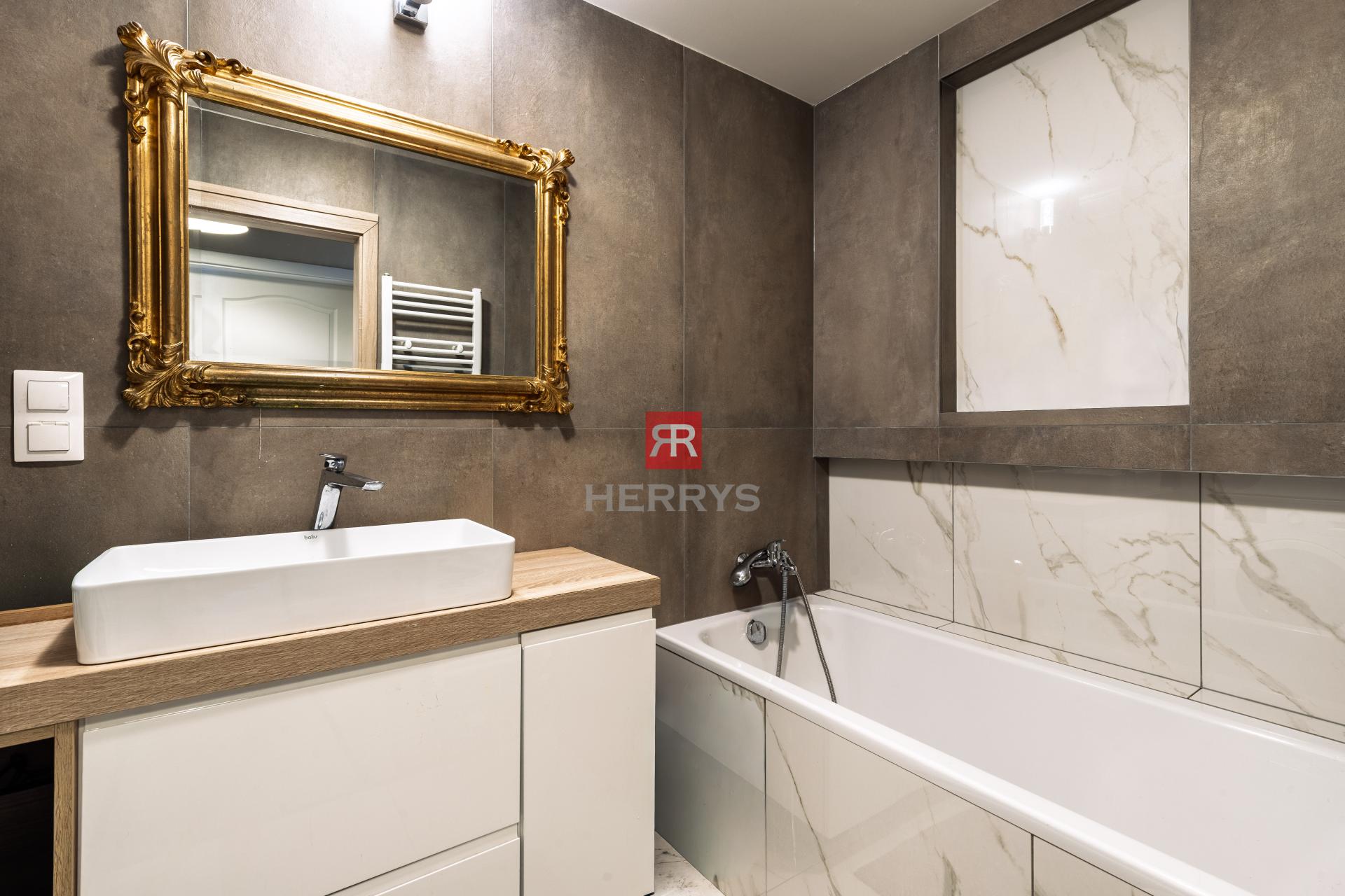 HERRYS - 4-room apartment with large roof terrace for sale in the new MIKO building