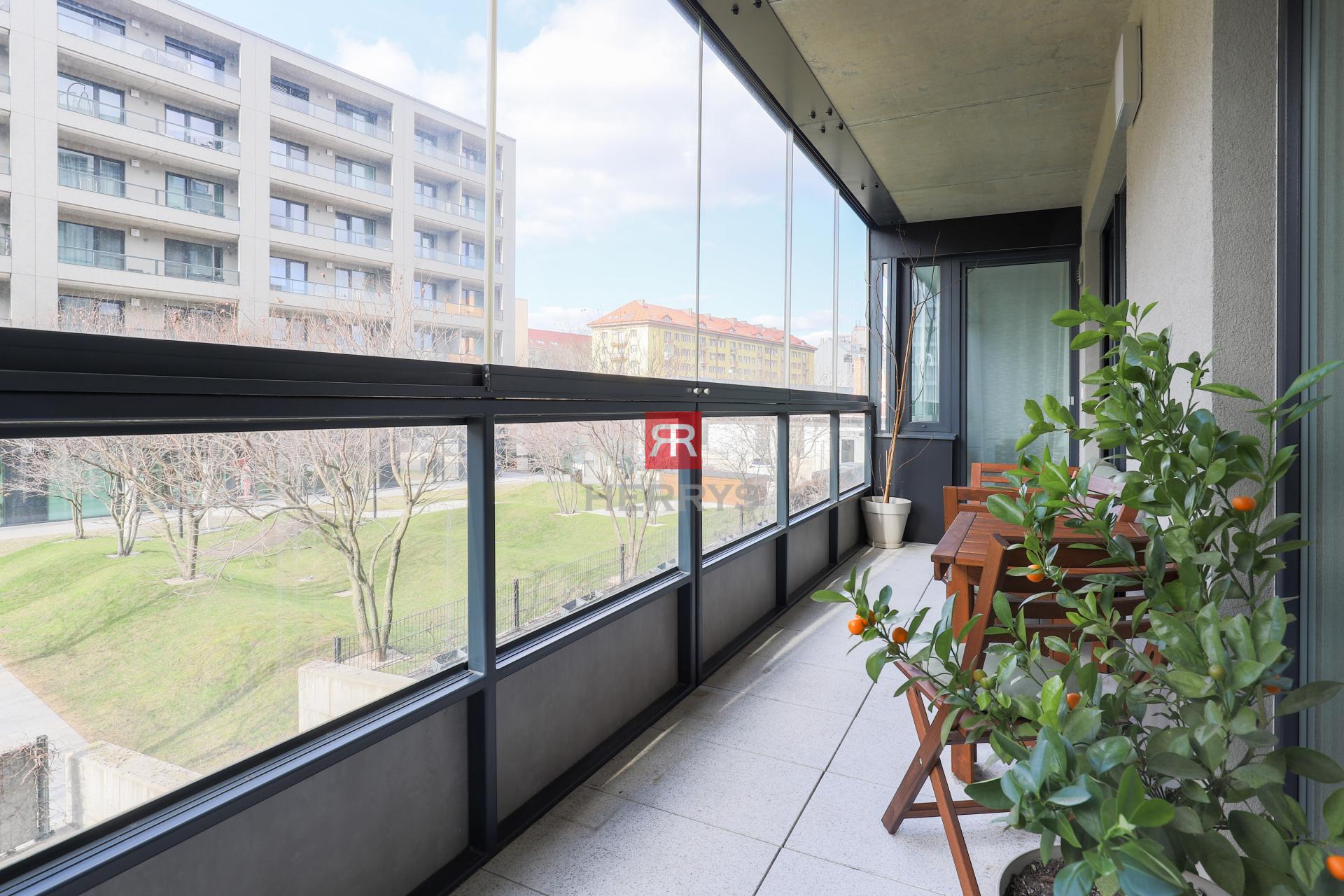 HERRYS - Na prenájom 2-izbový byt v novostavbe Urban Residence, BA-Nové mesto