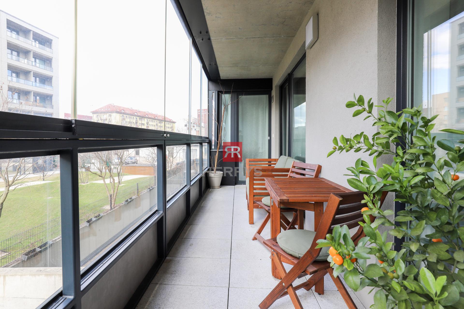 HERRYS - Na prenájom 2-izbový byt v novostavbe Urban Residence, BA-Nové mesto