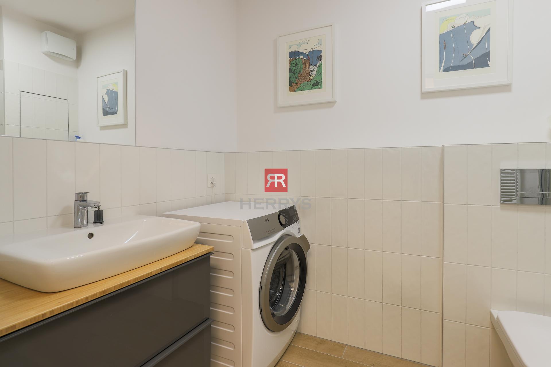 HERRYS - Na prenájom 2-izbový byt v novostavbe Urban Residence, BA-Nové mesto