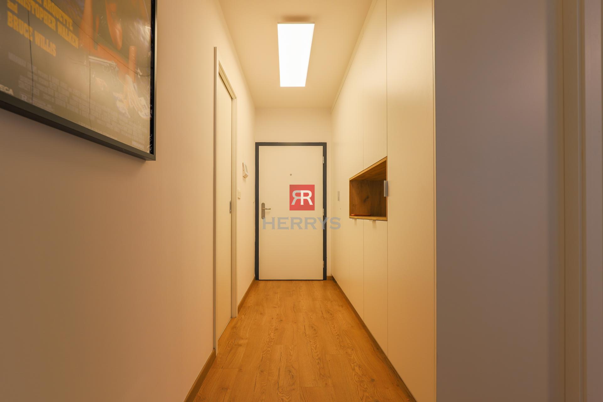 HERRYS - Na prenájom 2-izbový byt v novostavbe Urban Residence, BA-Nové mesto