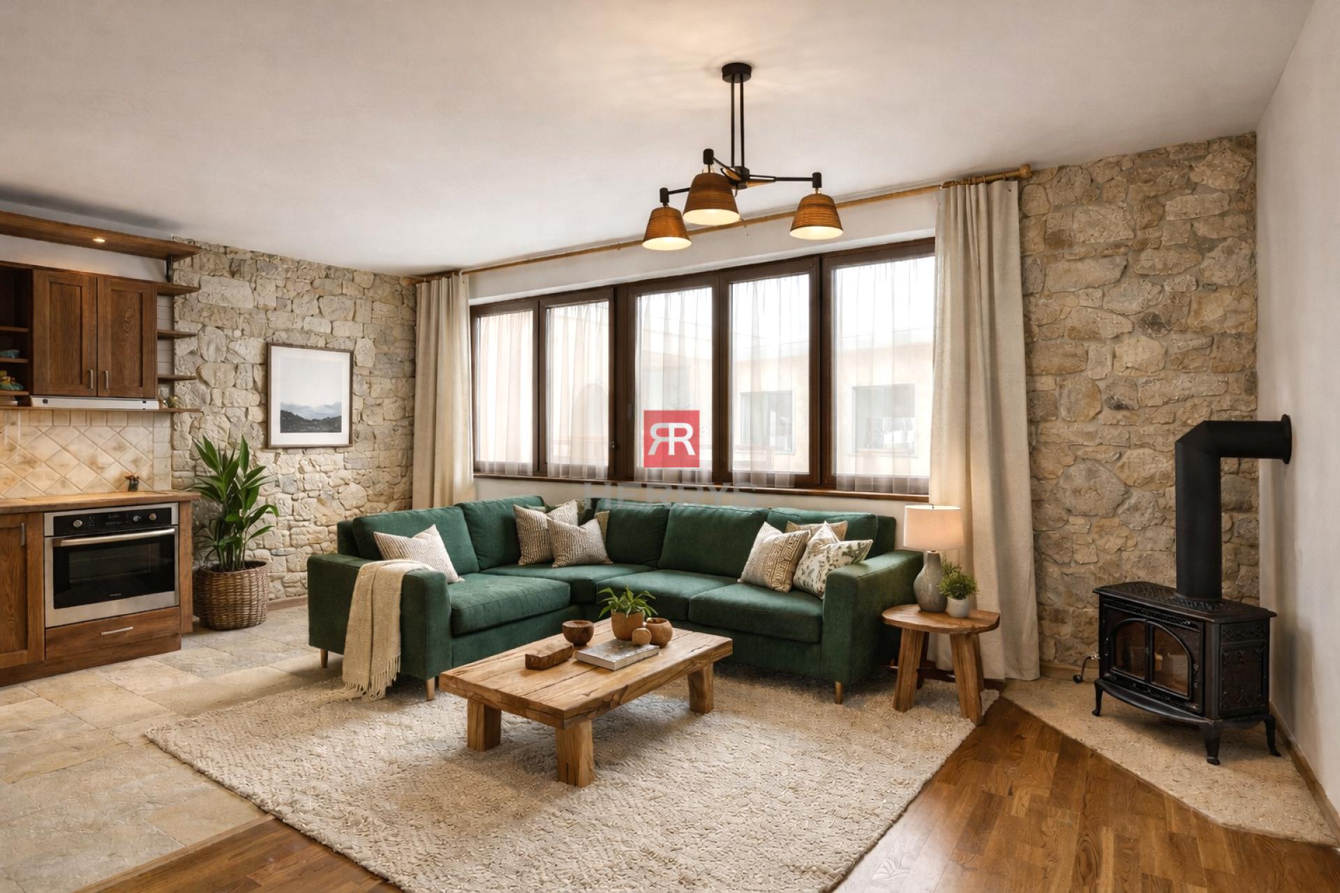 HERRYS - Na predaj 3 izbový priestranný byt v srdci Donovalov s dobrou dispozíciou, 3x parking