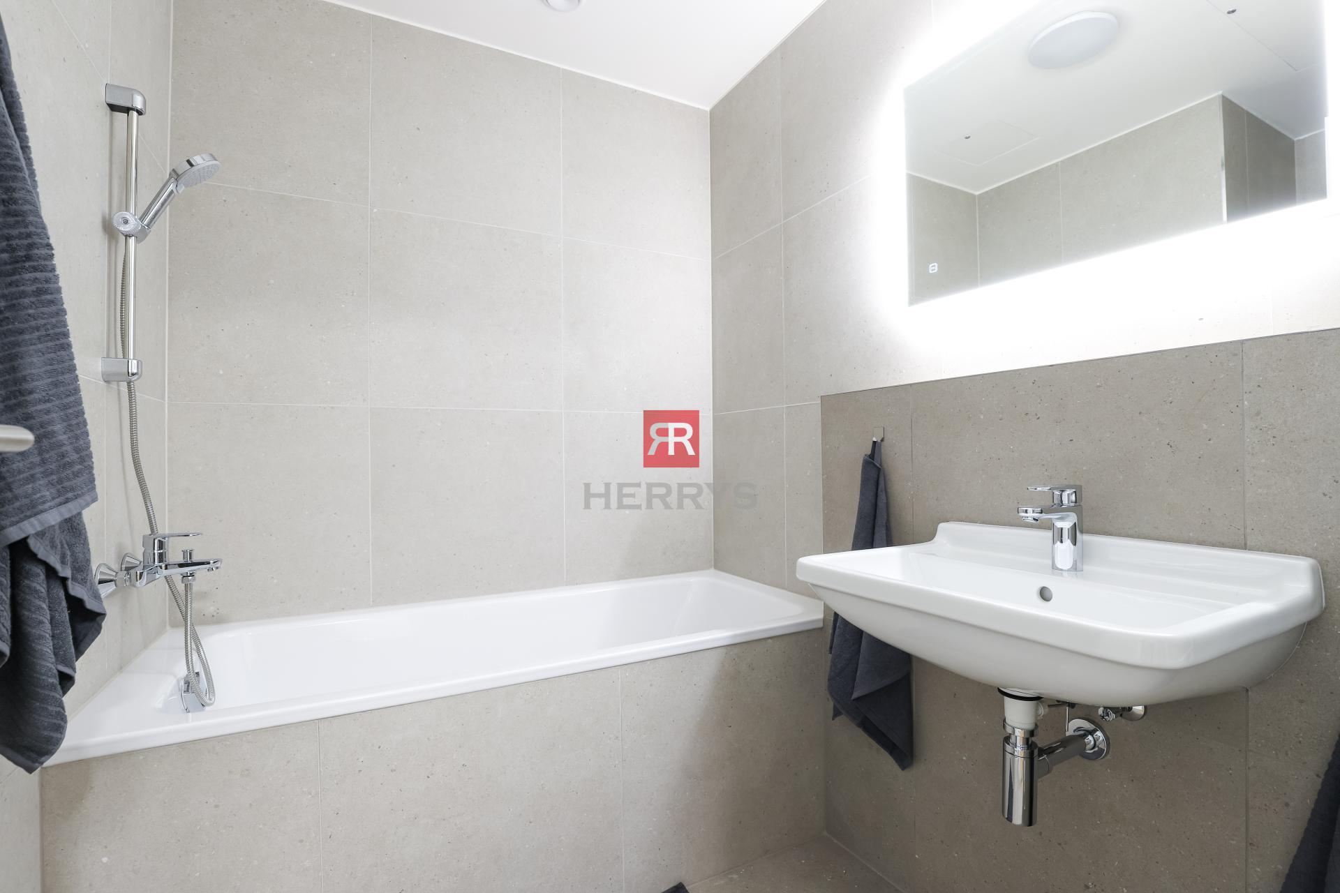 HERRYS - For rent 1.5-room beautiful, brand new apartment in the new METROPOLIS complex