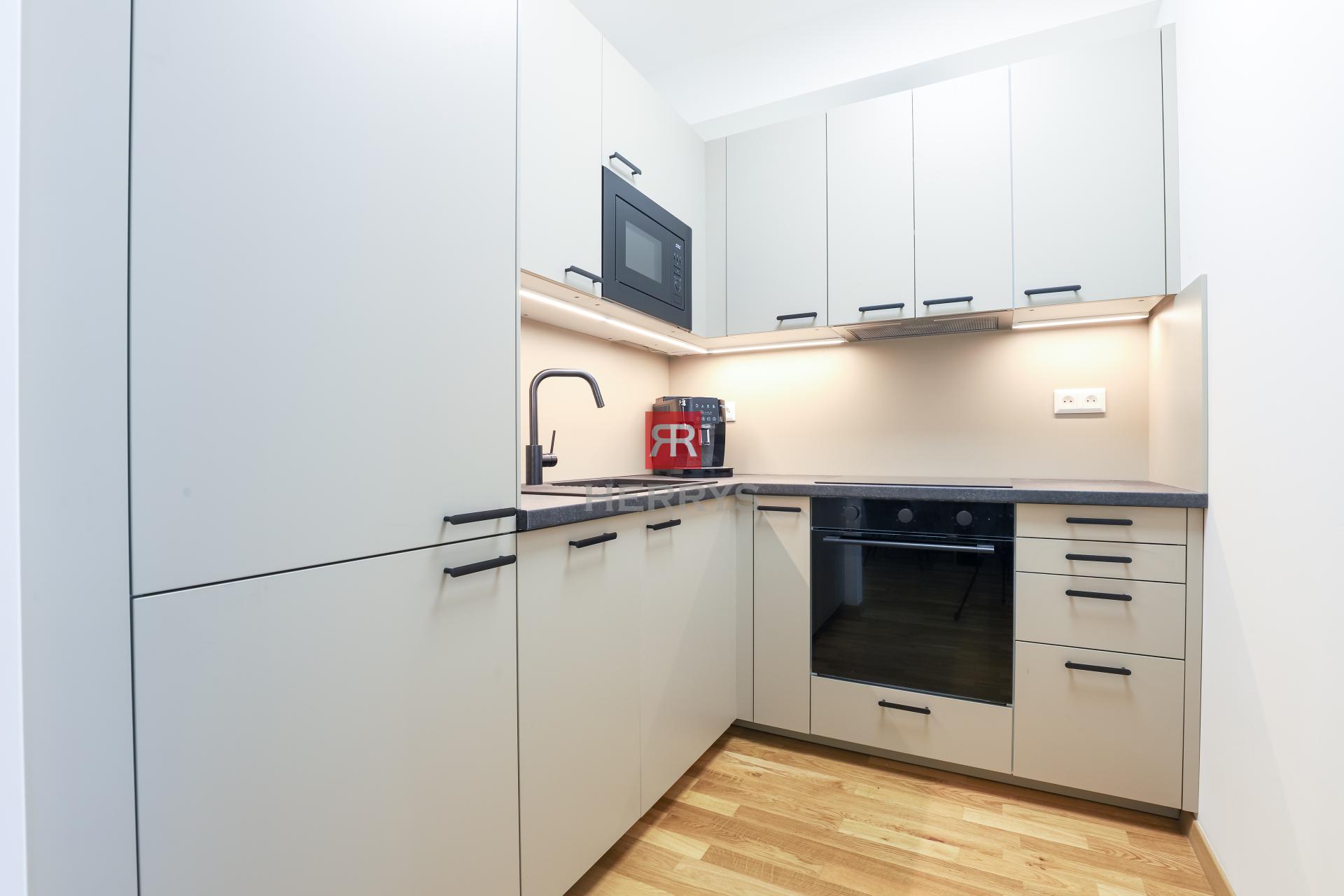HERRYS - For rent 1.5-room beautiful, brand new apartment in the new METROPOLIS complex