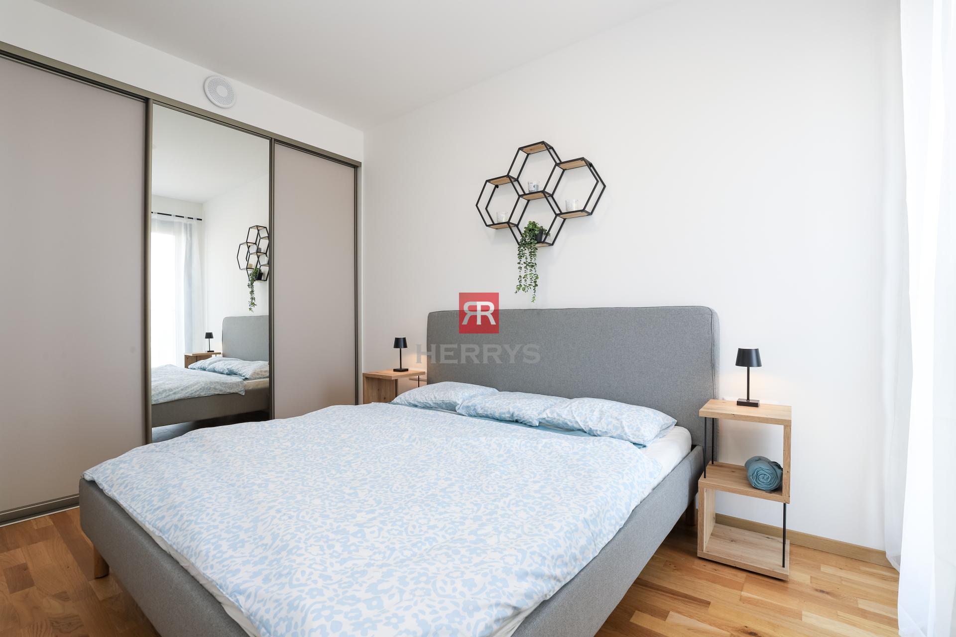 HERRYS - For rent 1.5-room beautiful, brand new apartment in the new METROPOLIS complex